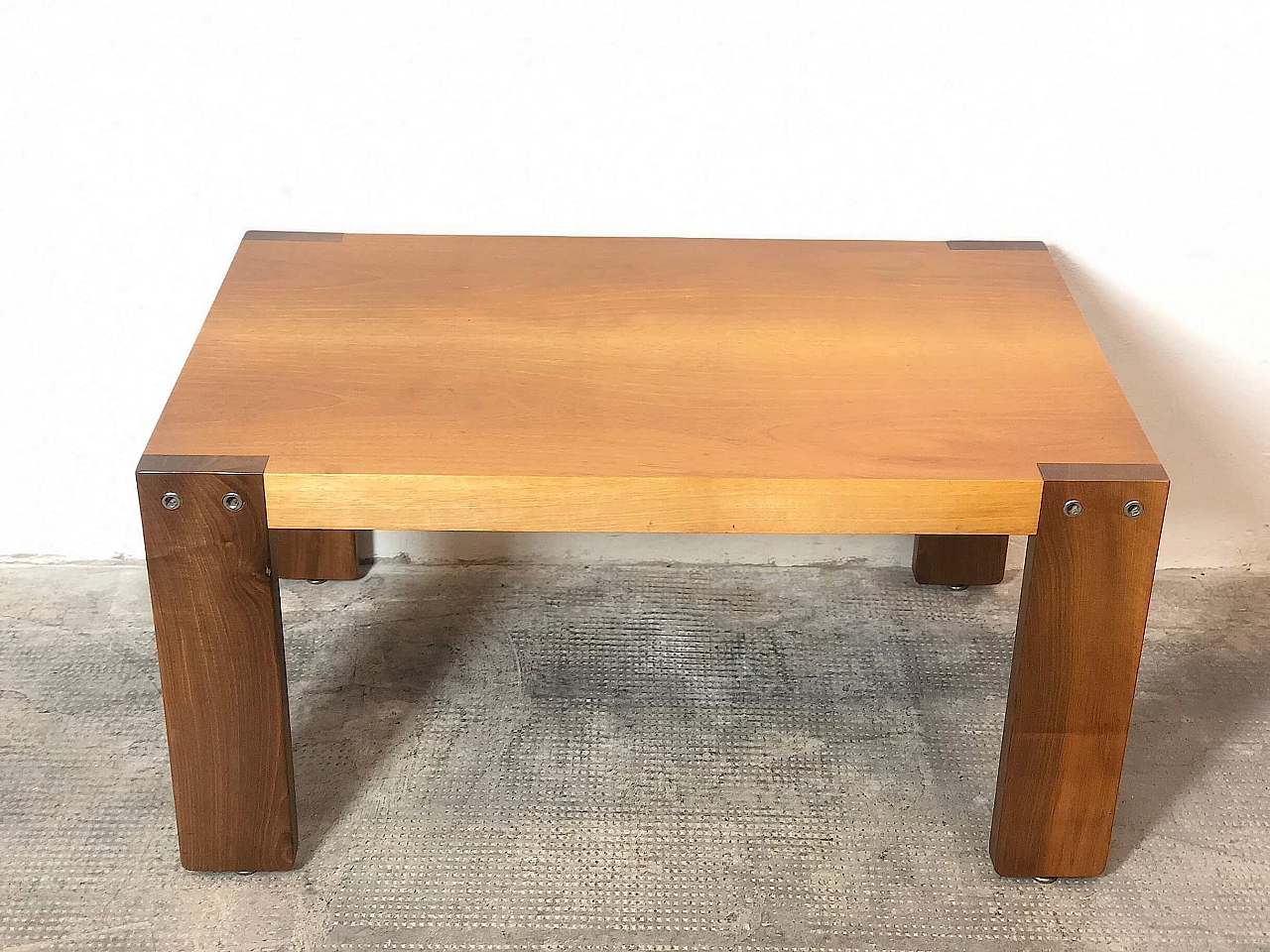 Coffee table in beech and walnut, 1960s 1305208