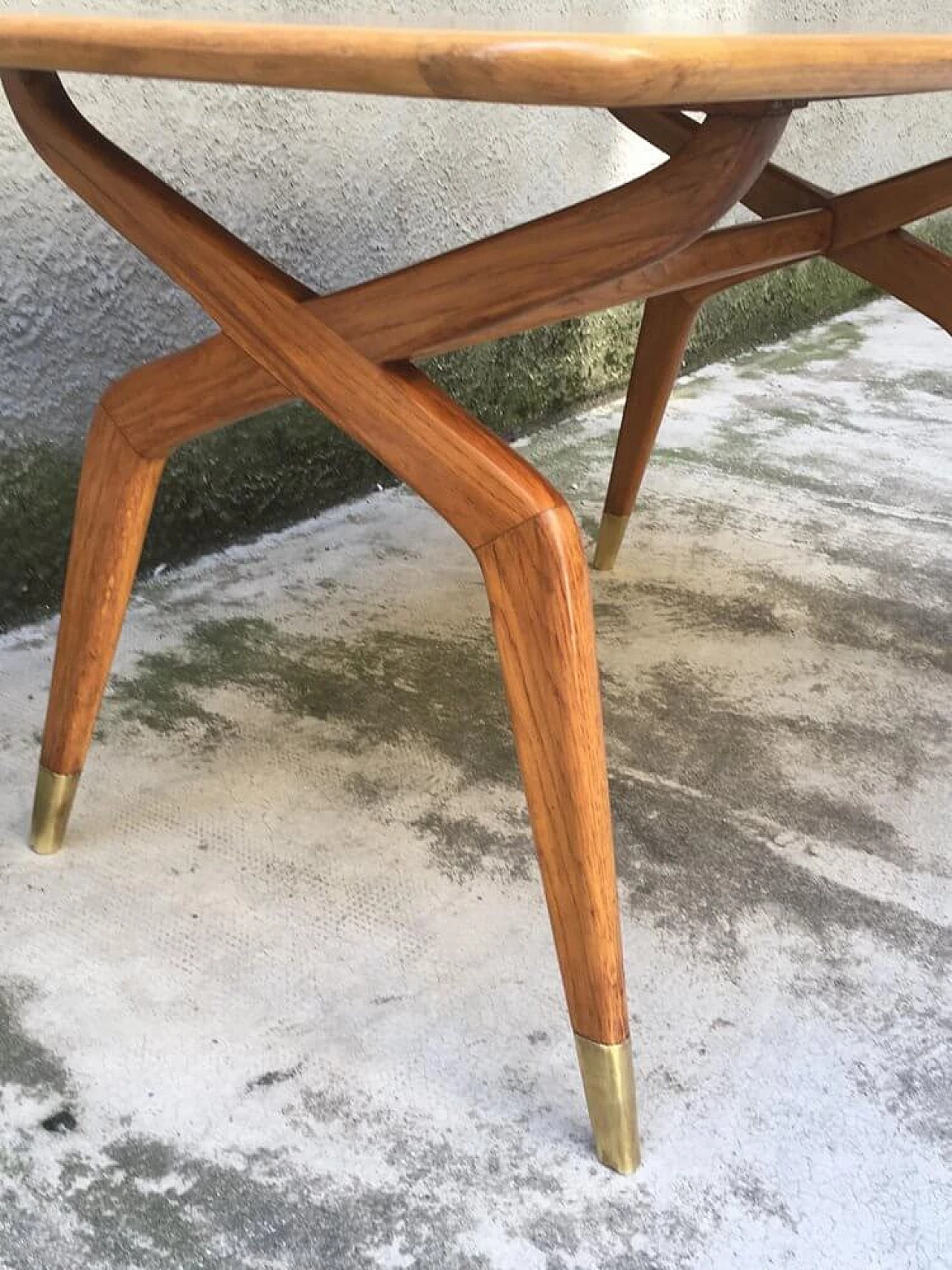 Table in the style of Gio Ponti in ash, walnut and brass, 50s 1305555