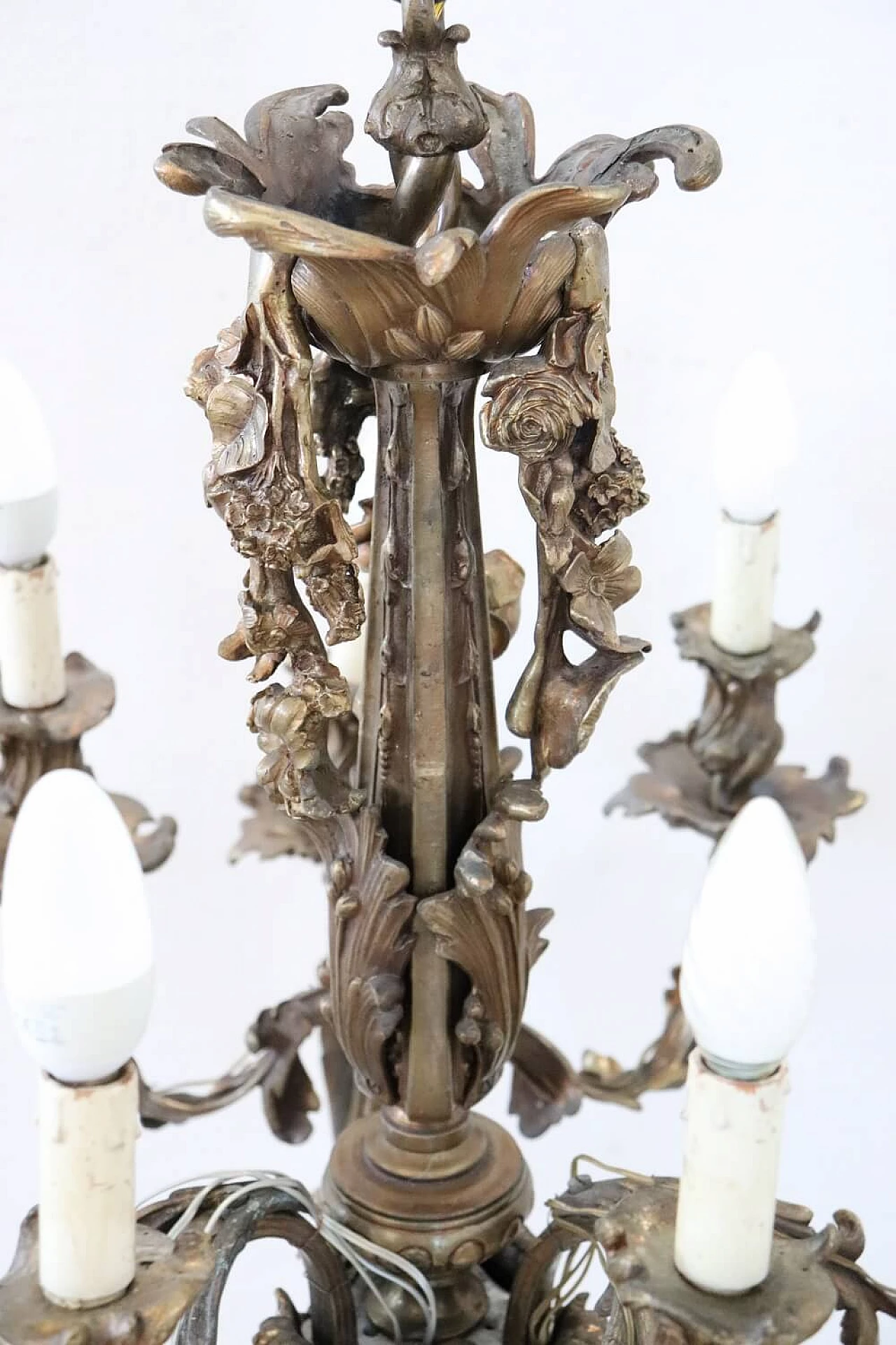 Nine-light bronze chandelier, early 20th century 1305646