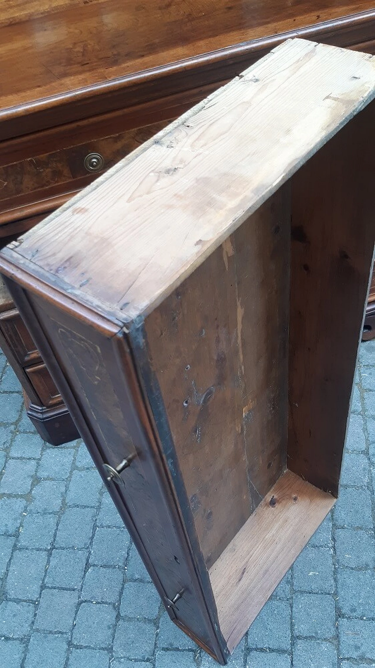 Cassettiera Lombarda in noce, '600 1305930