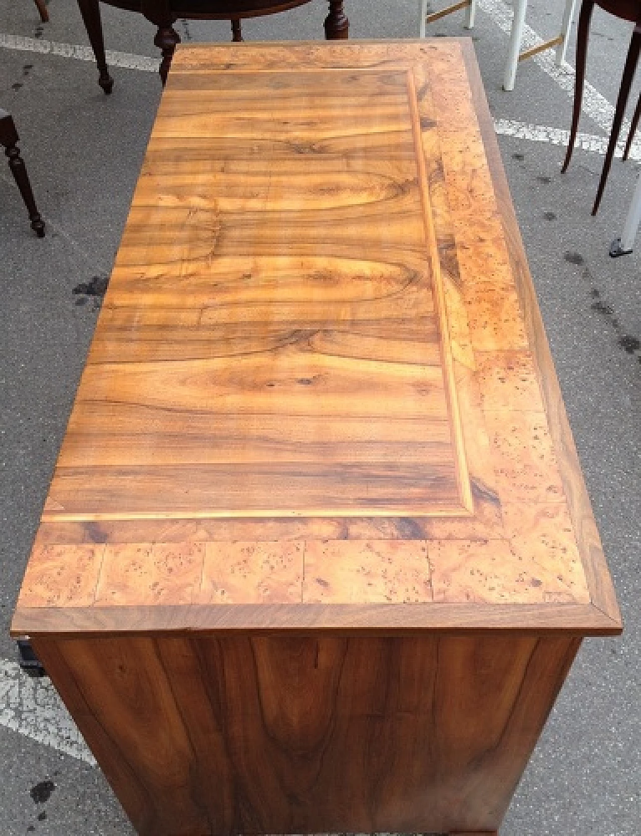 Cassettiera viennese in radica di noce e betulla, acero e ciliegio, '800 1305937