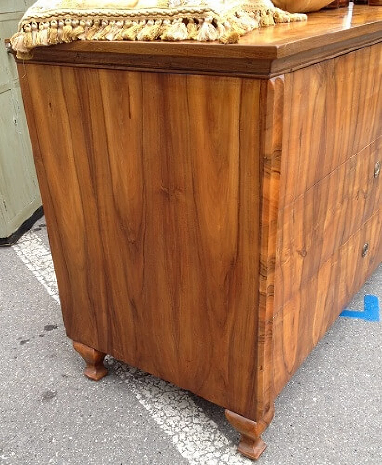 Cassettiera viennese in radica di noce e betulla, acero e ciliegio, '800 1305938