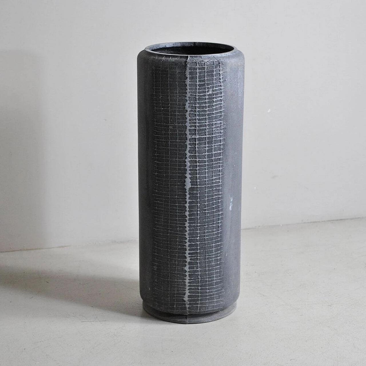 Vase in metal by Burchiellaro Lorenzo, 70s 1306304