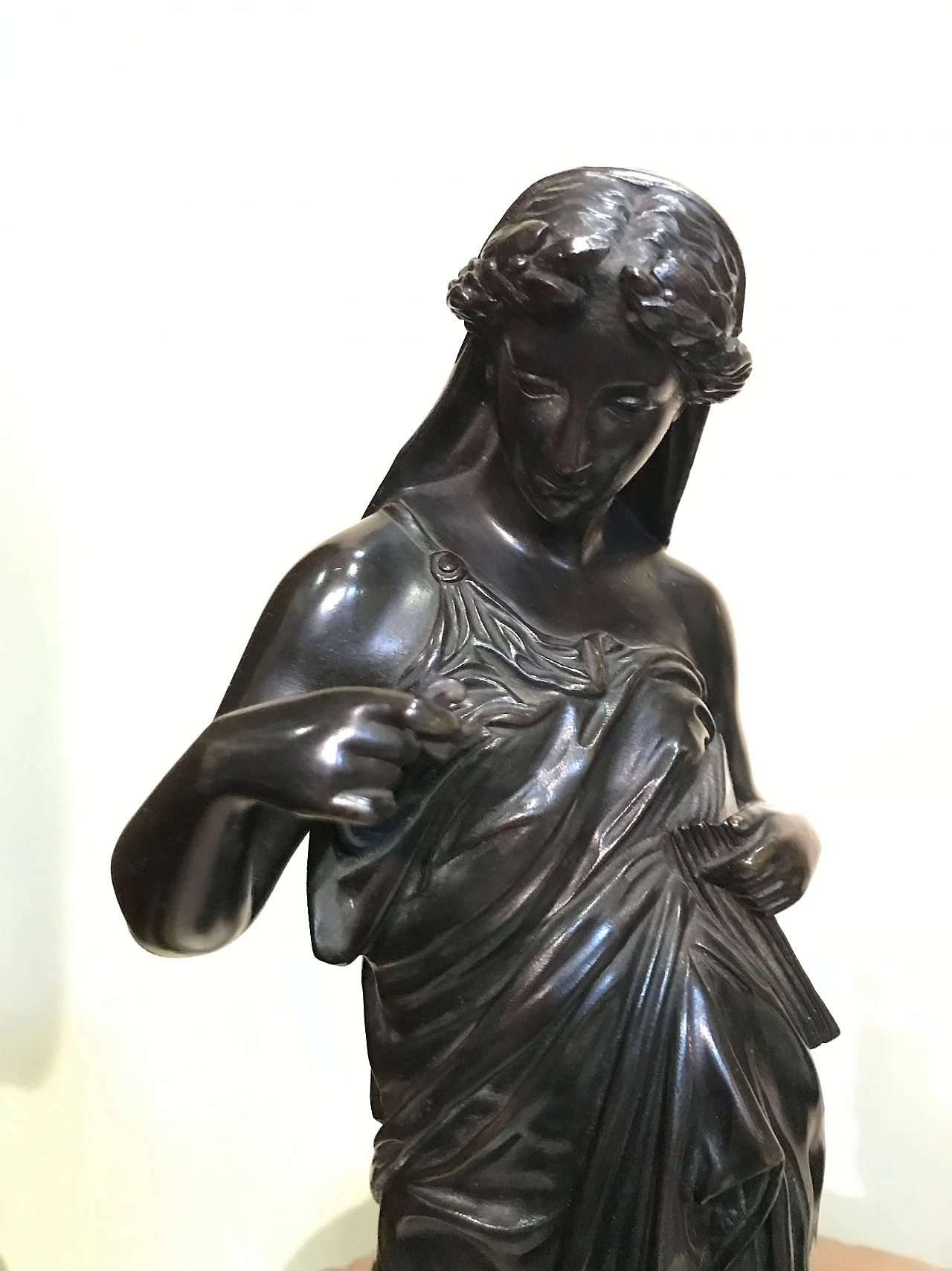 Coppia di figure femminili neoclassiche, inizio ‘800 1306364