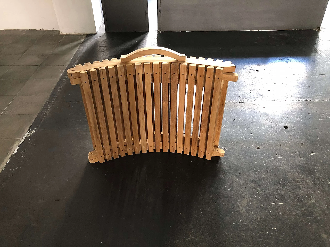 Folding wooden chaise longue 1306635
