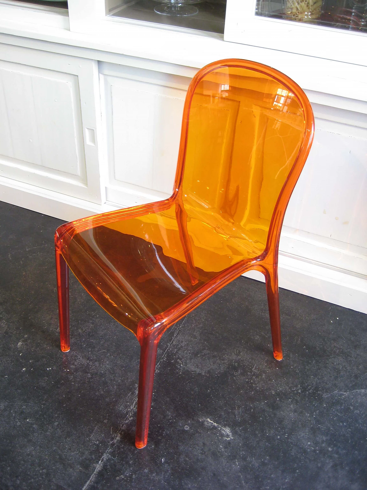 3 Stackable acrylic chairs 1306653