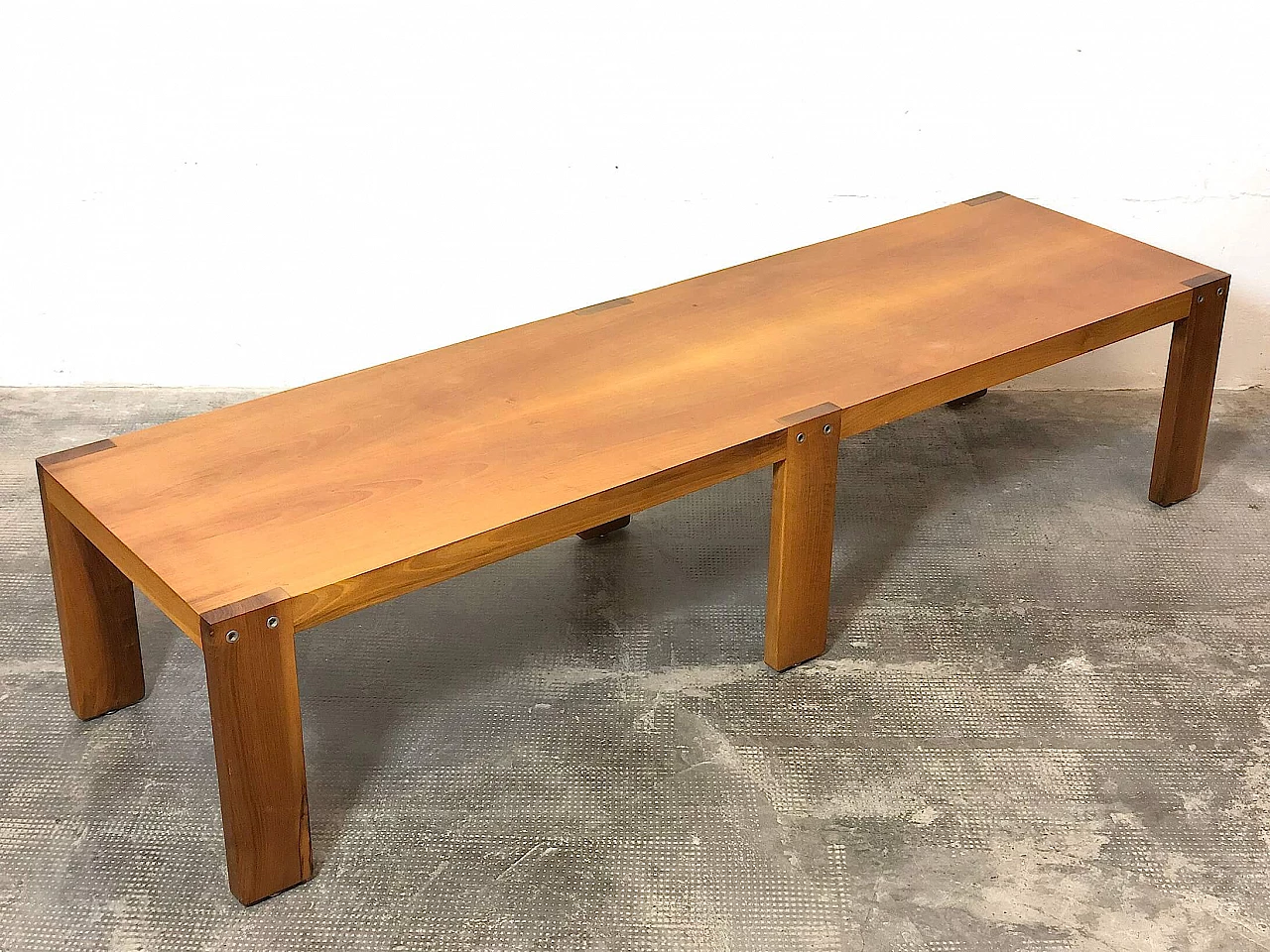 Large coffee table in beech and walnut, 1960s 1307336