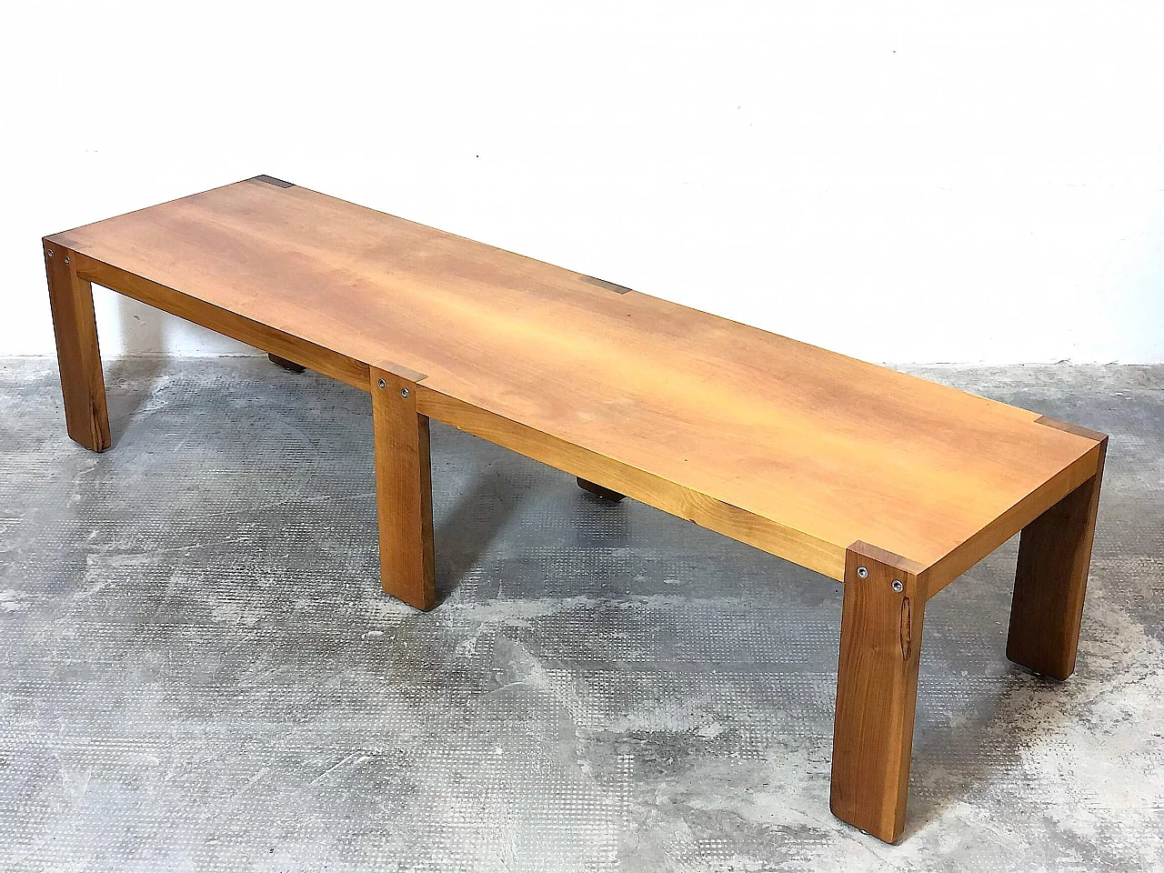 Large coffee table in beech and walnut, 1960s 1307340