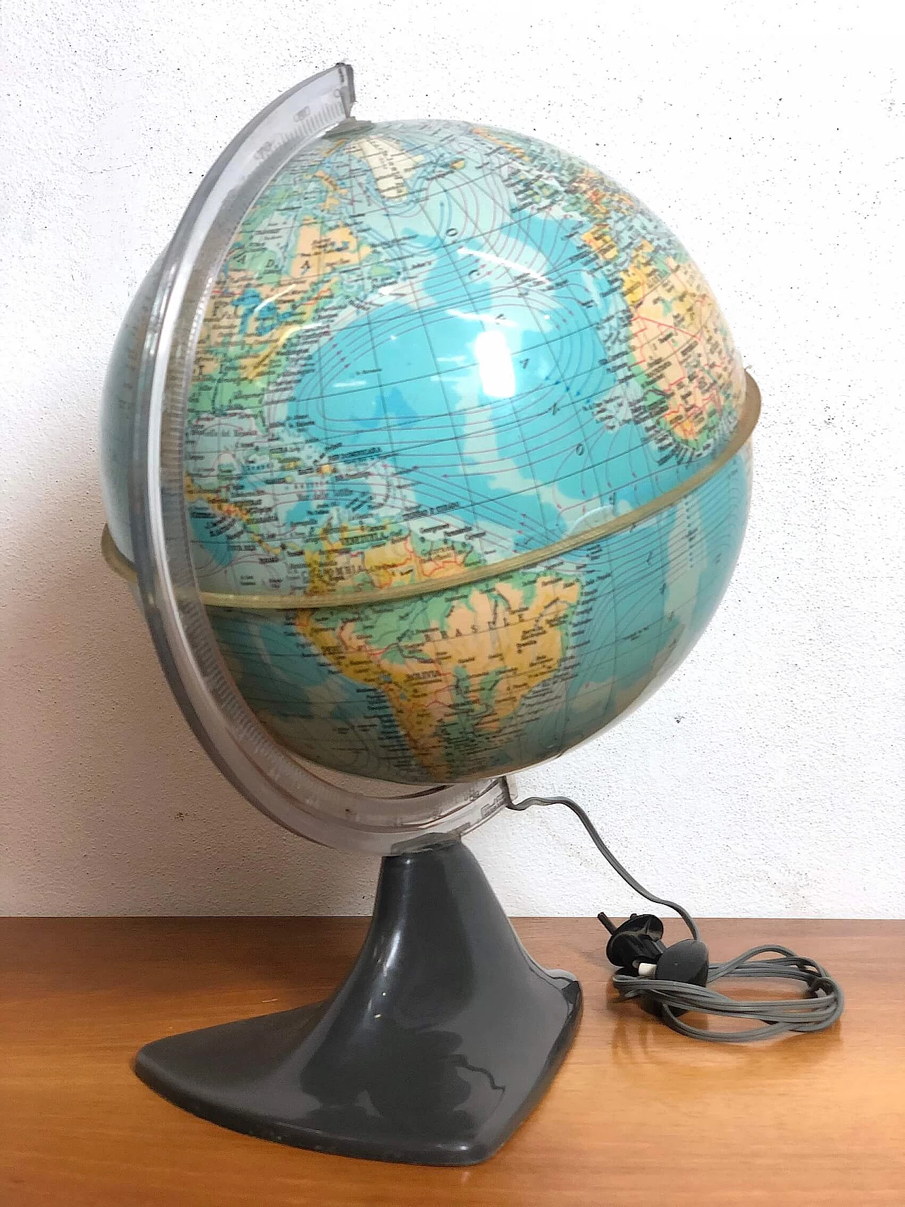 Globe by G.D.P., 1965 1307509