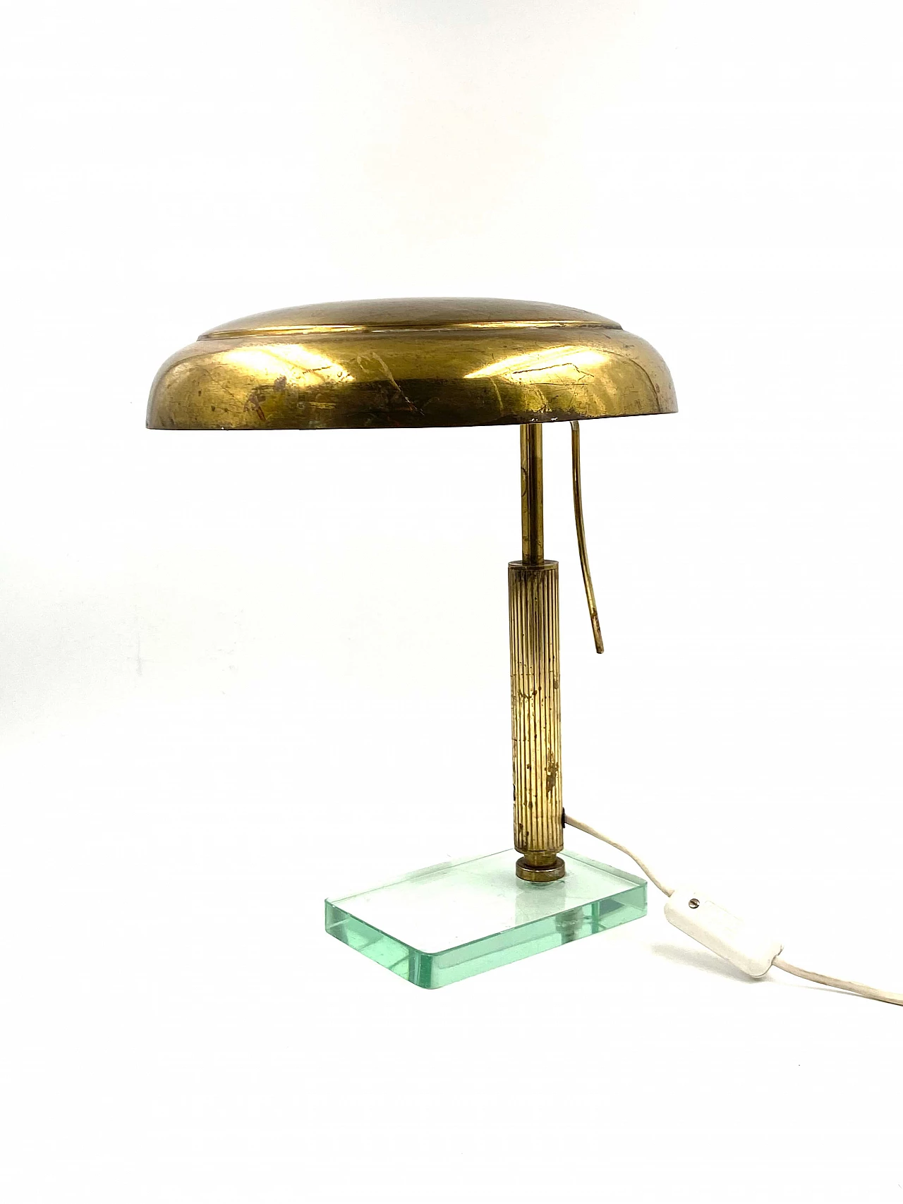 Brass table lamp in the style of Pietro Chiesa for Fontana Arte, 1940s 1308045