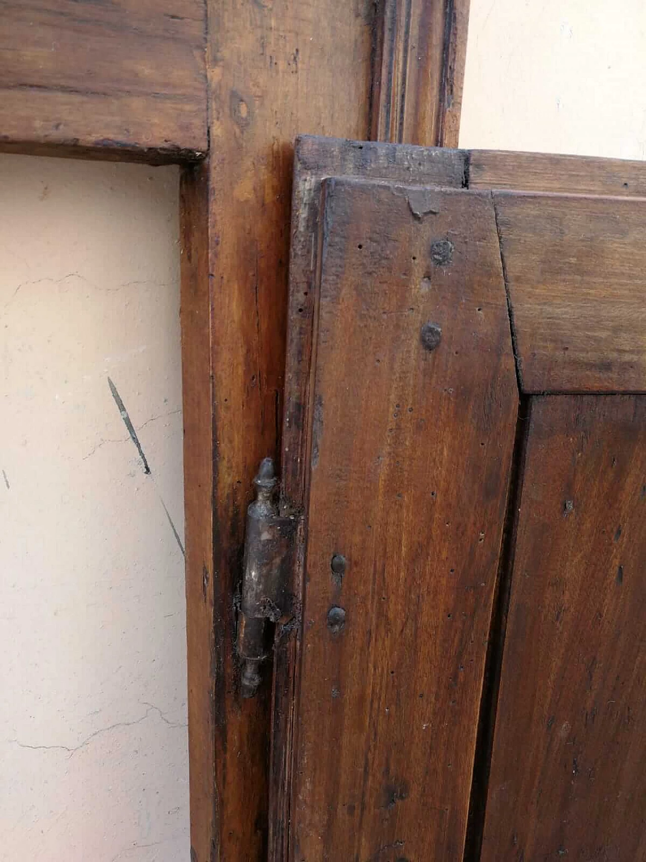Wall cabinet with two doors, Umbria, late 17th century 1310056