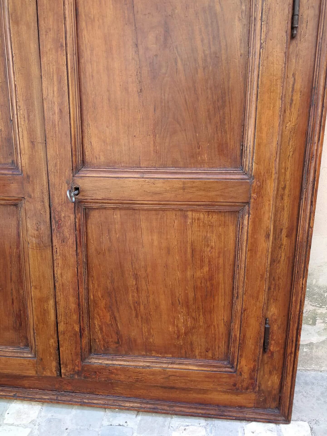 Wall cabinet with two doors, Umbria, late 17th century 1310058