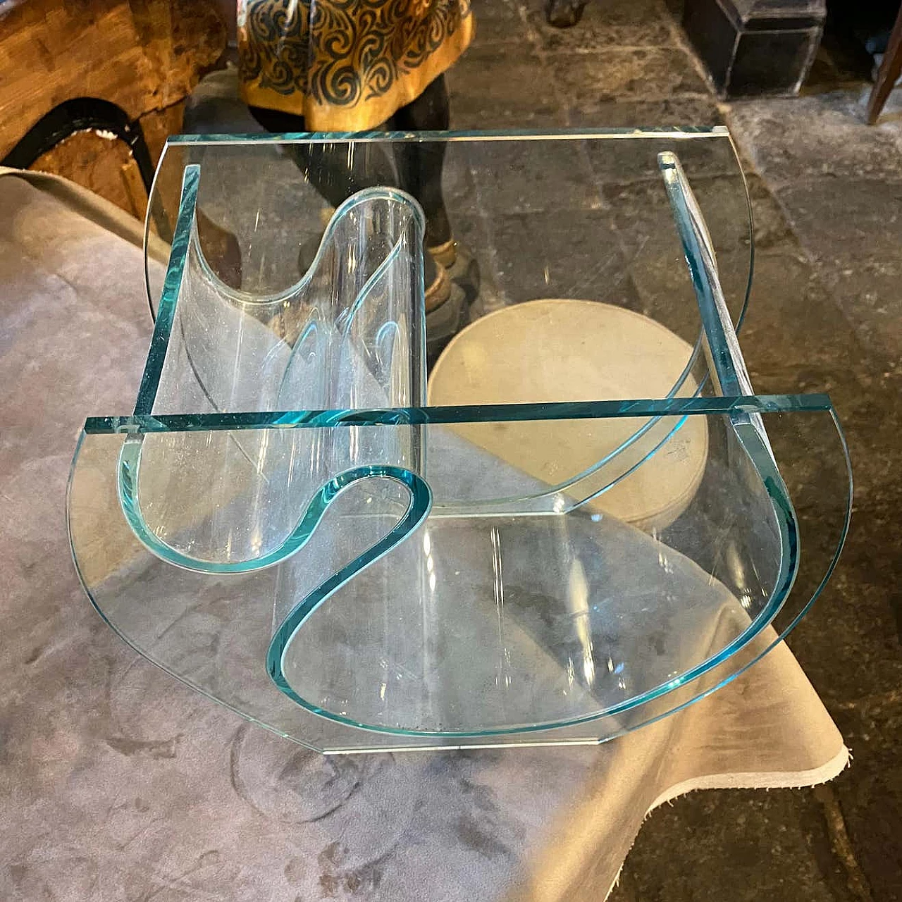 Modernist vase in glass, 80s 1310853