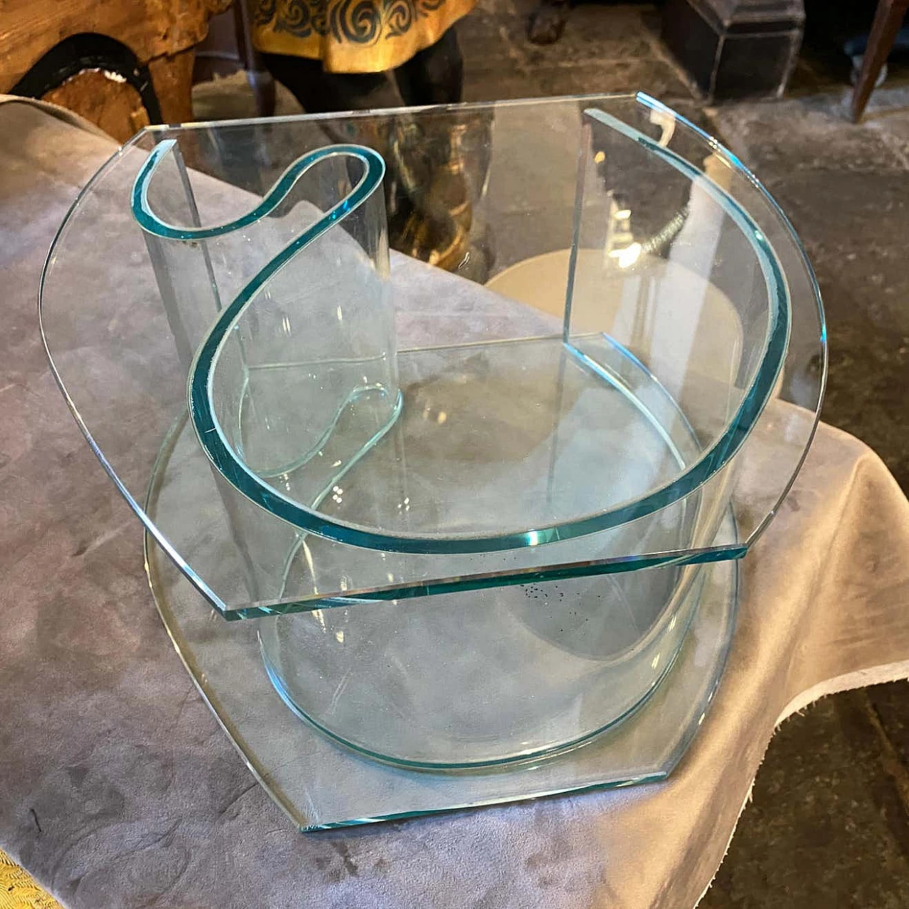 Modernist vase in glass, 80s 1310858
