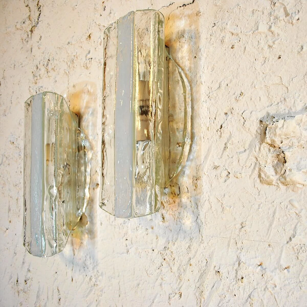 Coppia di applique in vetro di Murano ruvido trasparente di Mazzega, anni '60 1311045