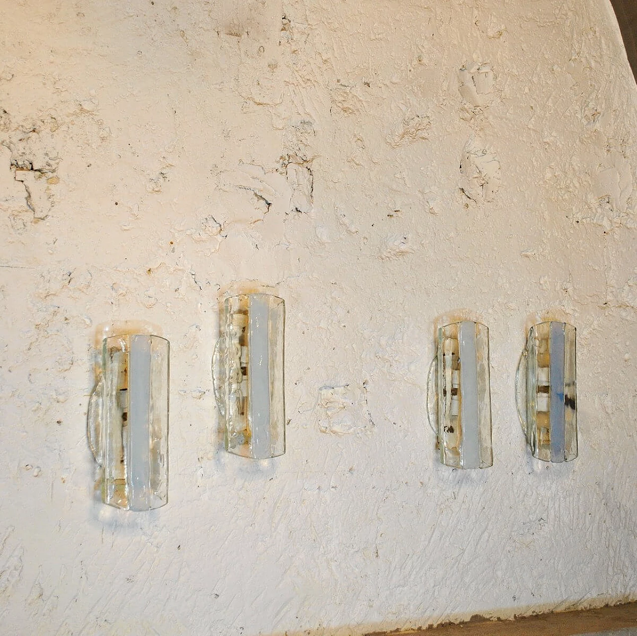 Coppia di applique in vetro di Murano ruvido trasparente di Mazzega, anni '60 1311046