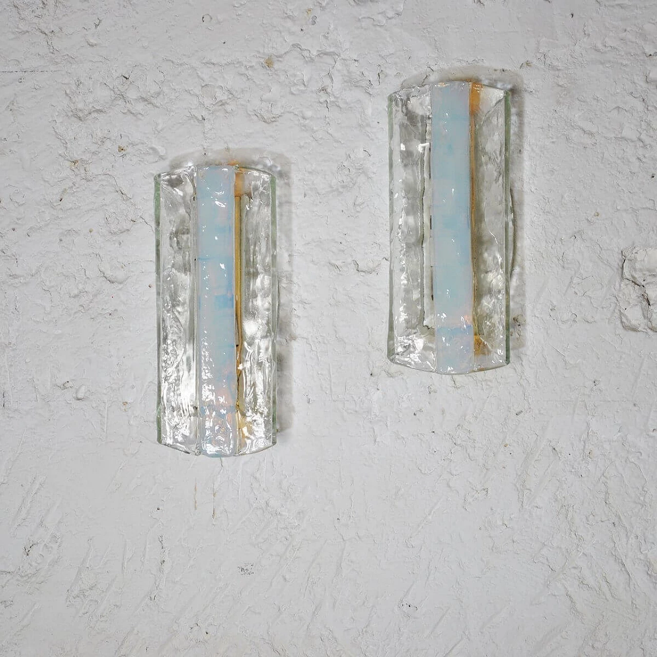 Pair of wall lamps in transparent rough Murano glass by Mazzega, 60s 1311051