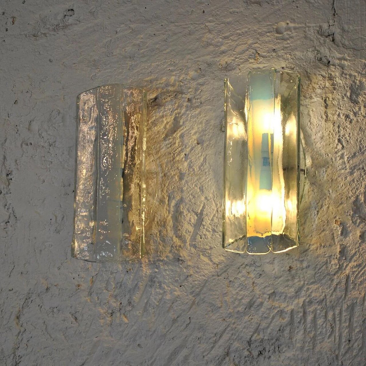 Pair of wall lamps in transparent rough Murano glass by Mazzega, 60s 1311053
