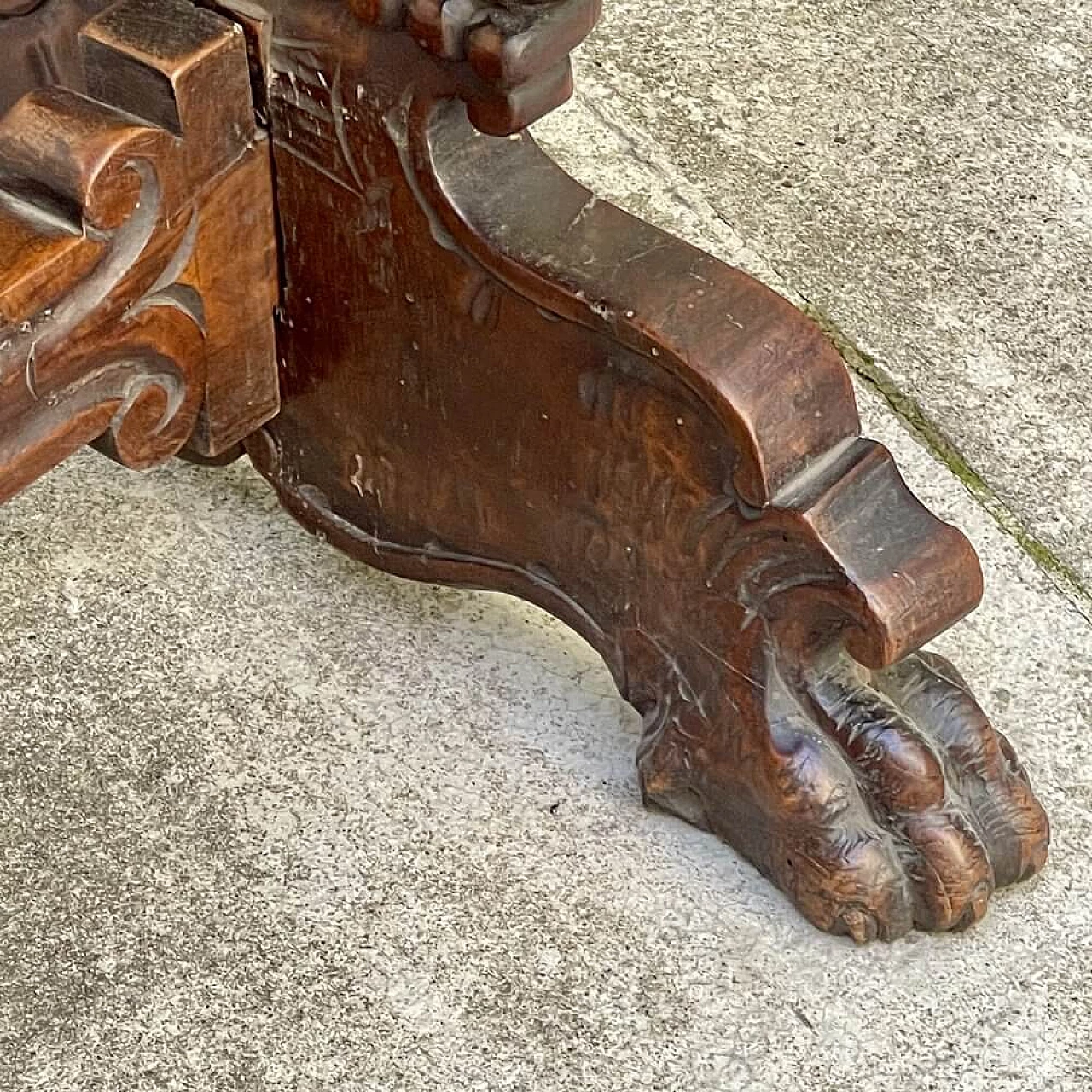 Monastery table in solid walnut, 18th century 1311065