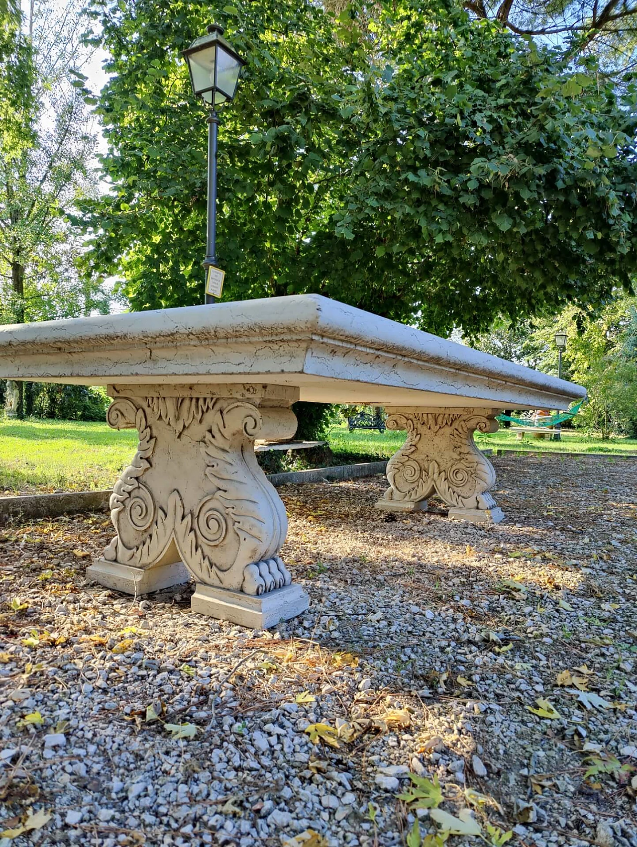 Table in Biancone of Asiago marble, 19th century 1311072