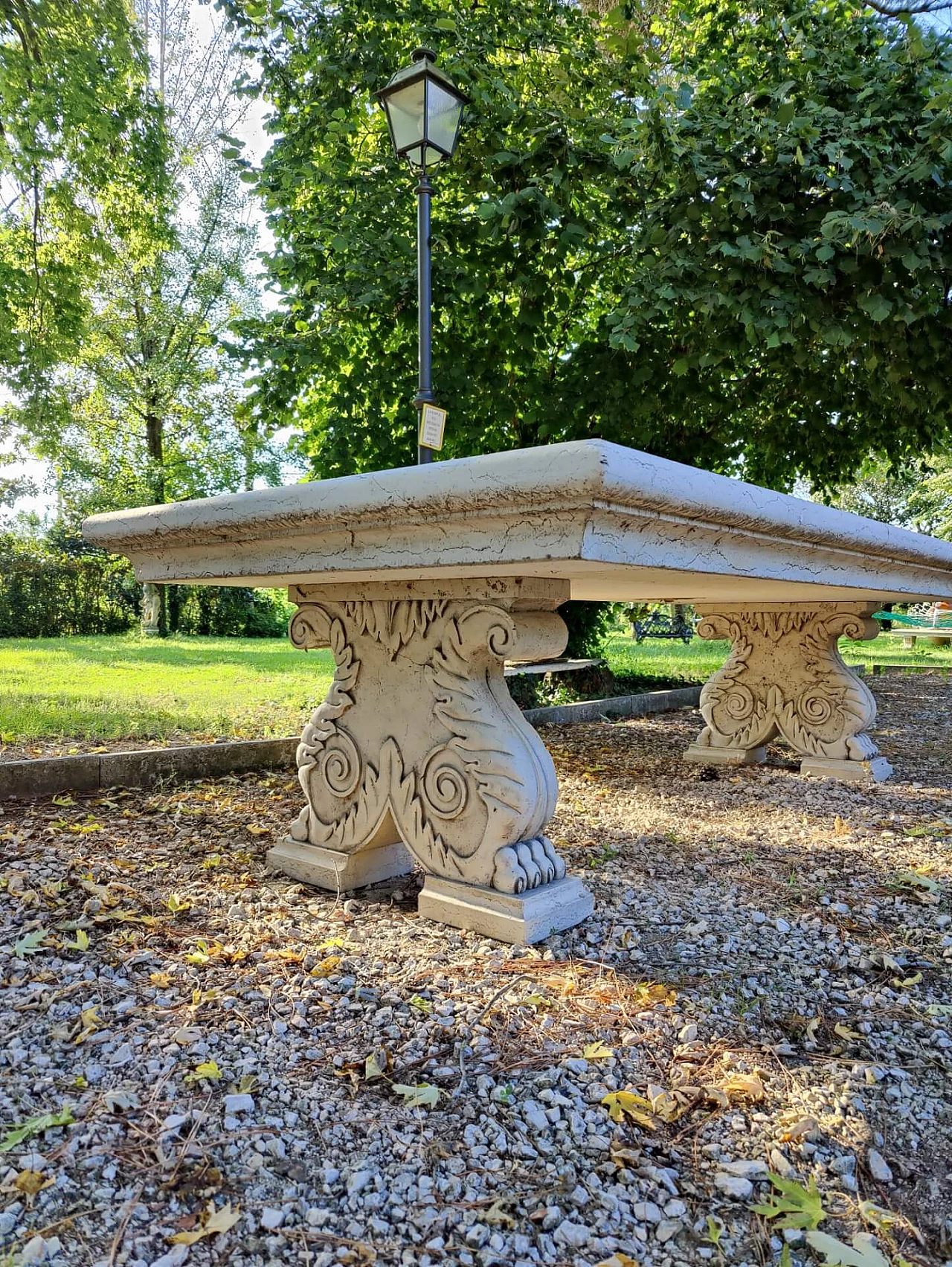 Table in Biancone of Asiago marble, 19th century 1311075