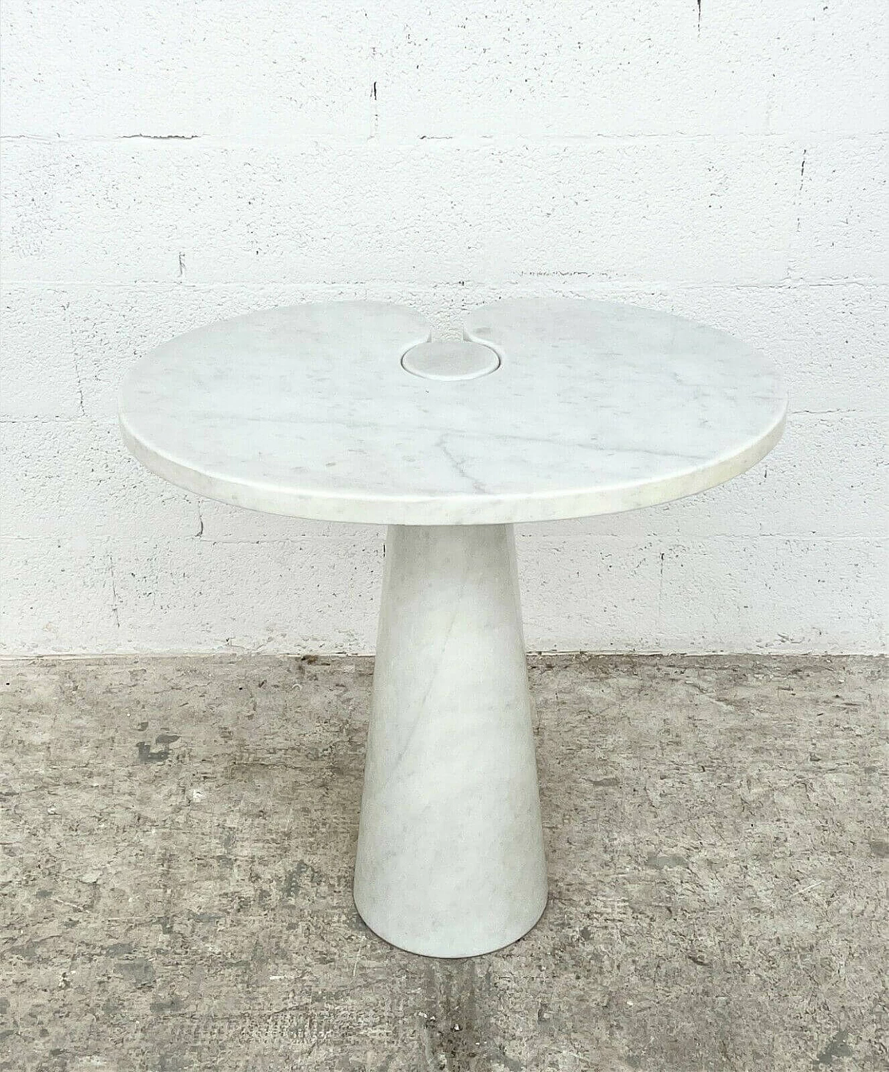 Eros side table in Carrara marble by Angelo Mangiarotti for Skipper, 70s 1312374