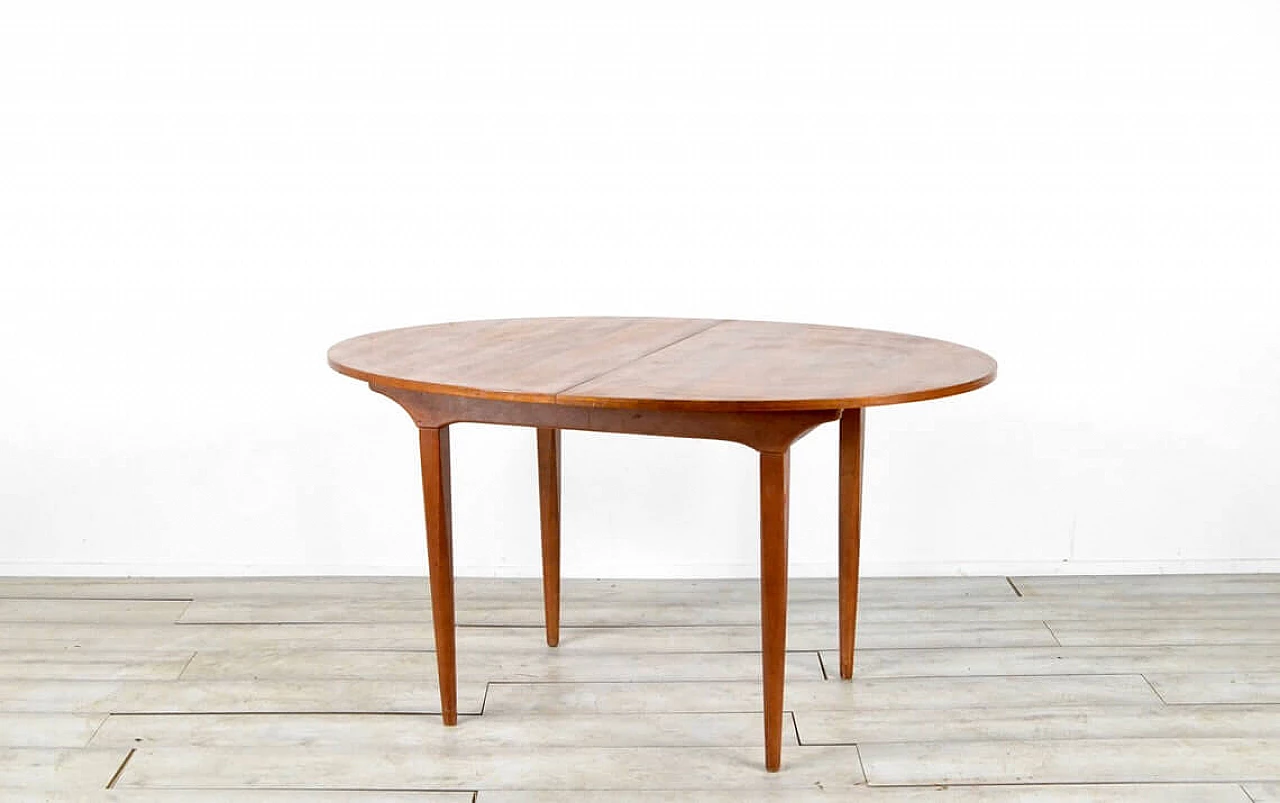 Oval extending table in teak, 60s 1312449