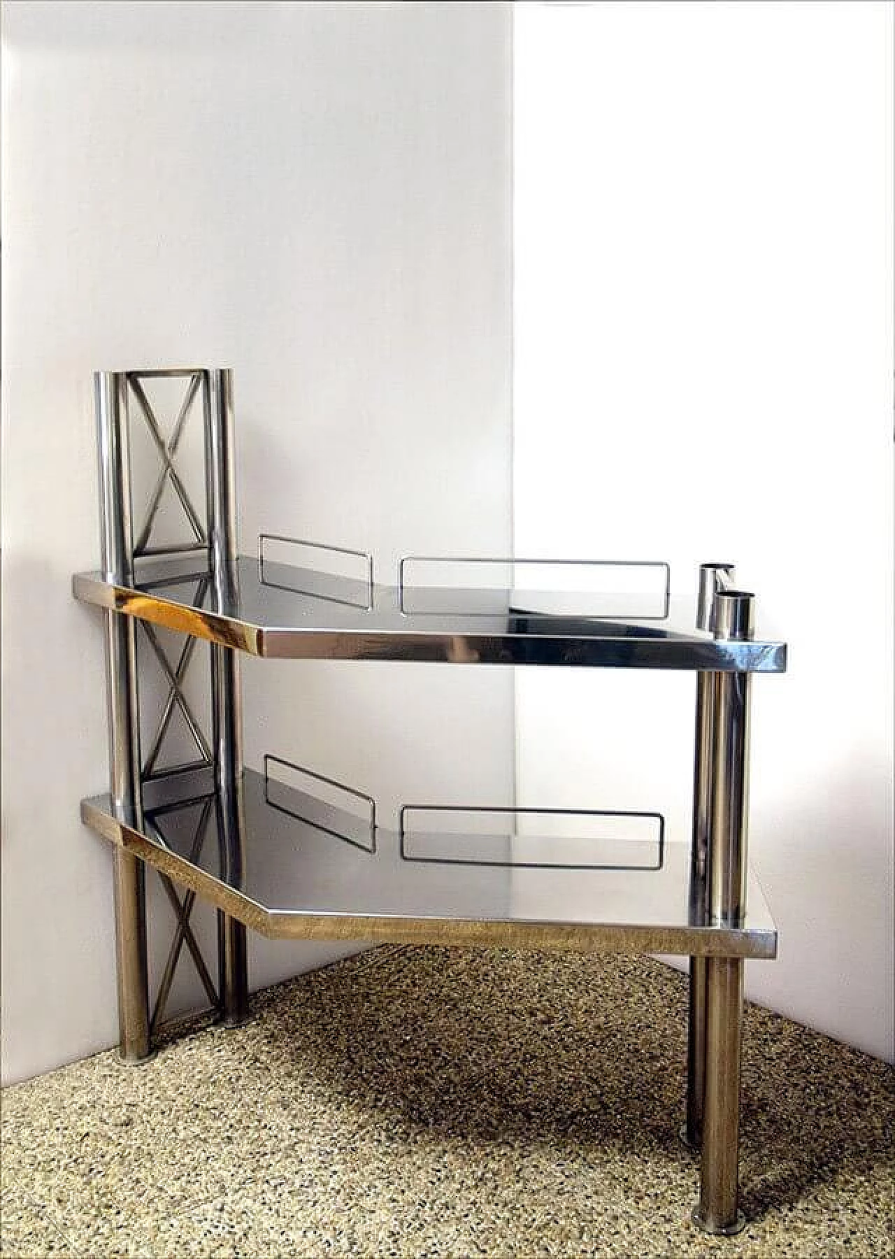 Corner console in steel, 70s 1312571