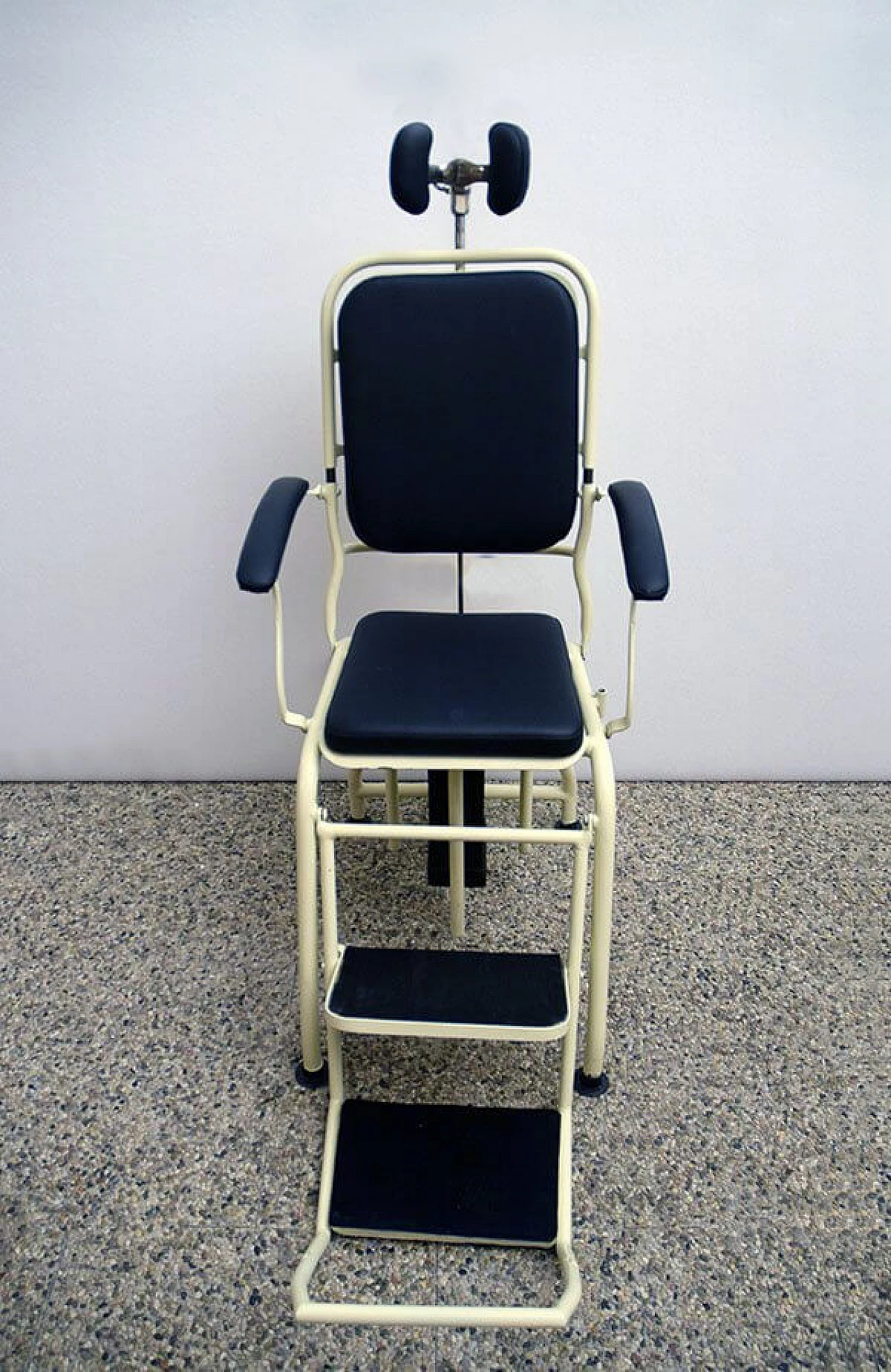 Adjustable dentist chair in metal, 40s 1312608