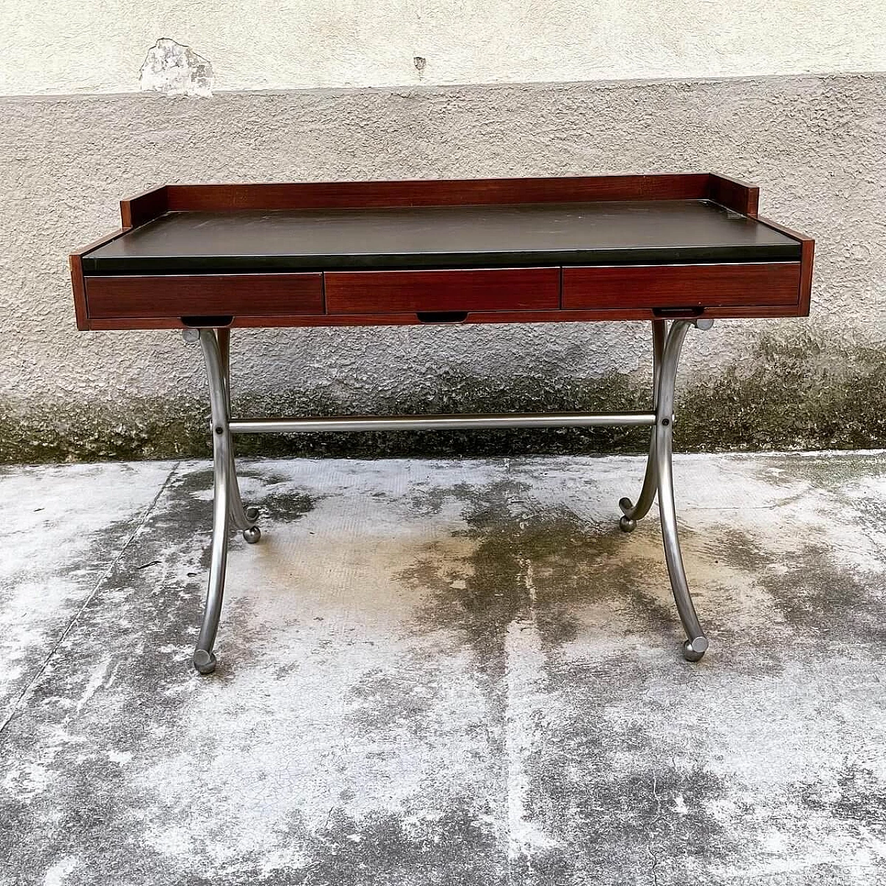 Bagutta desk in wood and chromed tubular metal by Annig Sarian for Arflex, 60s 1312630