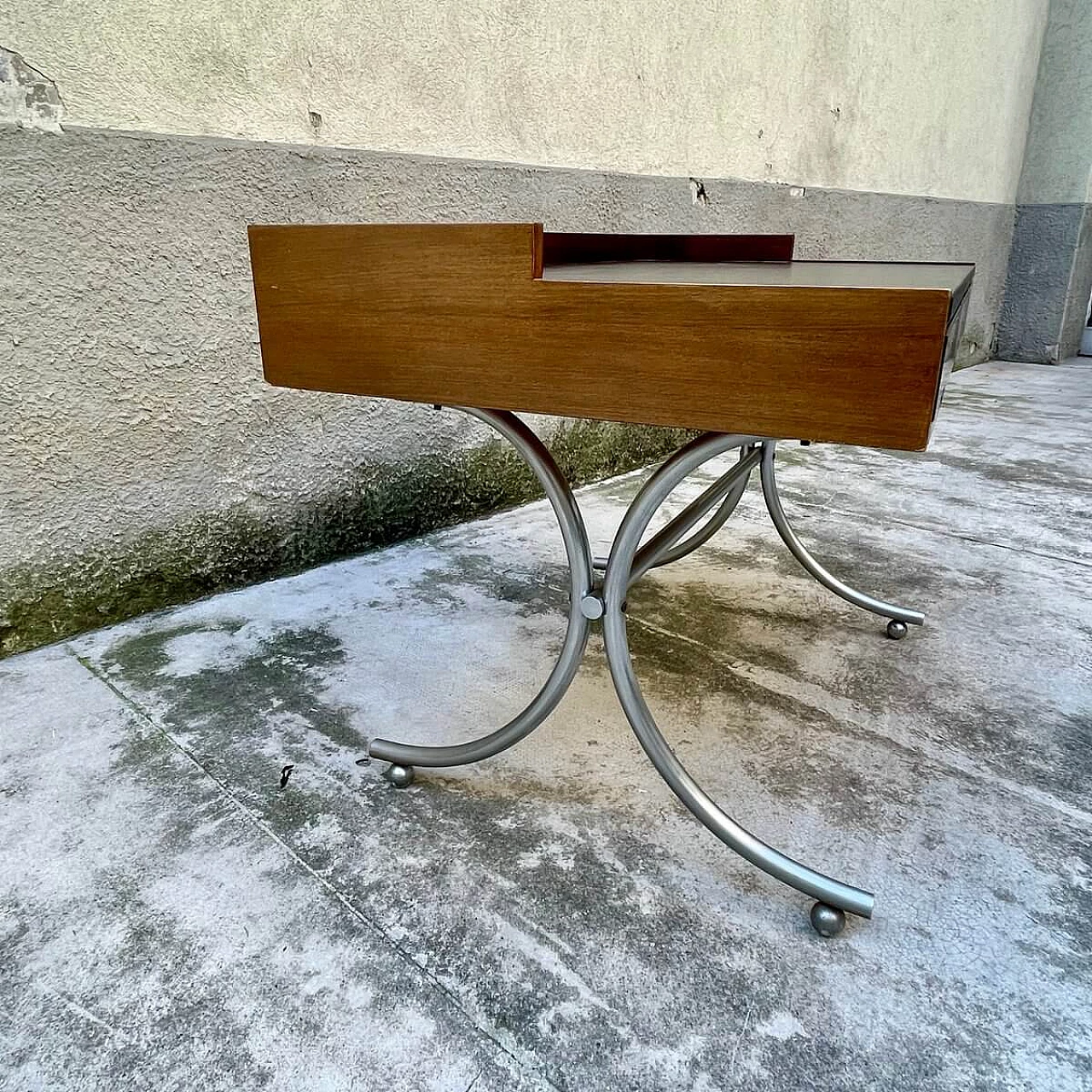 Bagutta desk in wood and chromed tubular metal by Annig Sarian for Arflex, 60s 1312635
