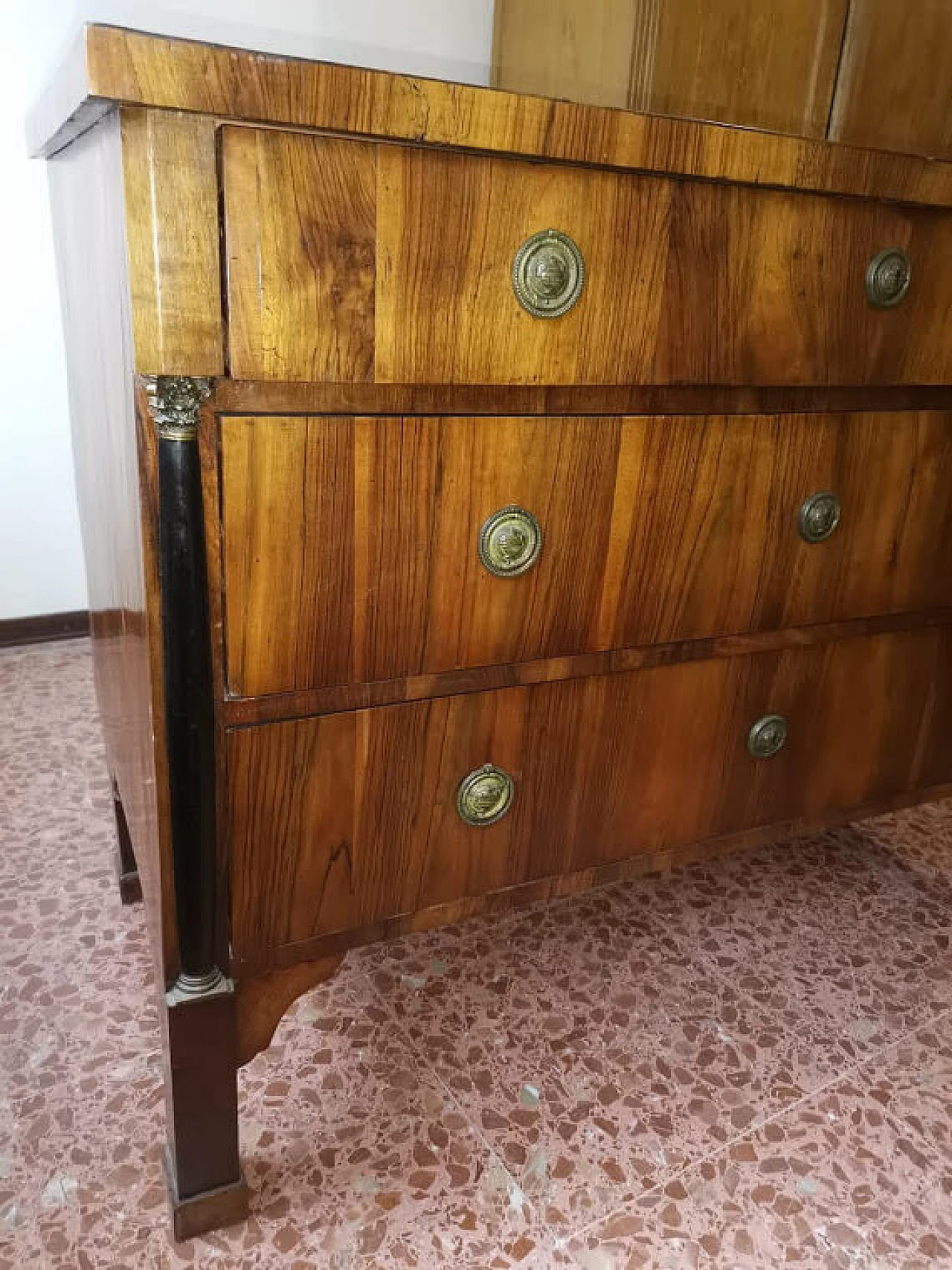 Empire chest of drawers in walnut and metal, 19th century 1322745