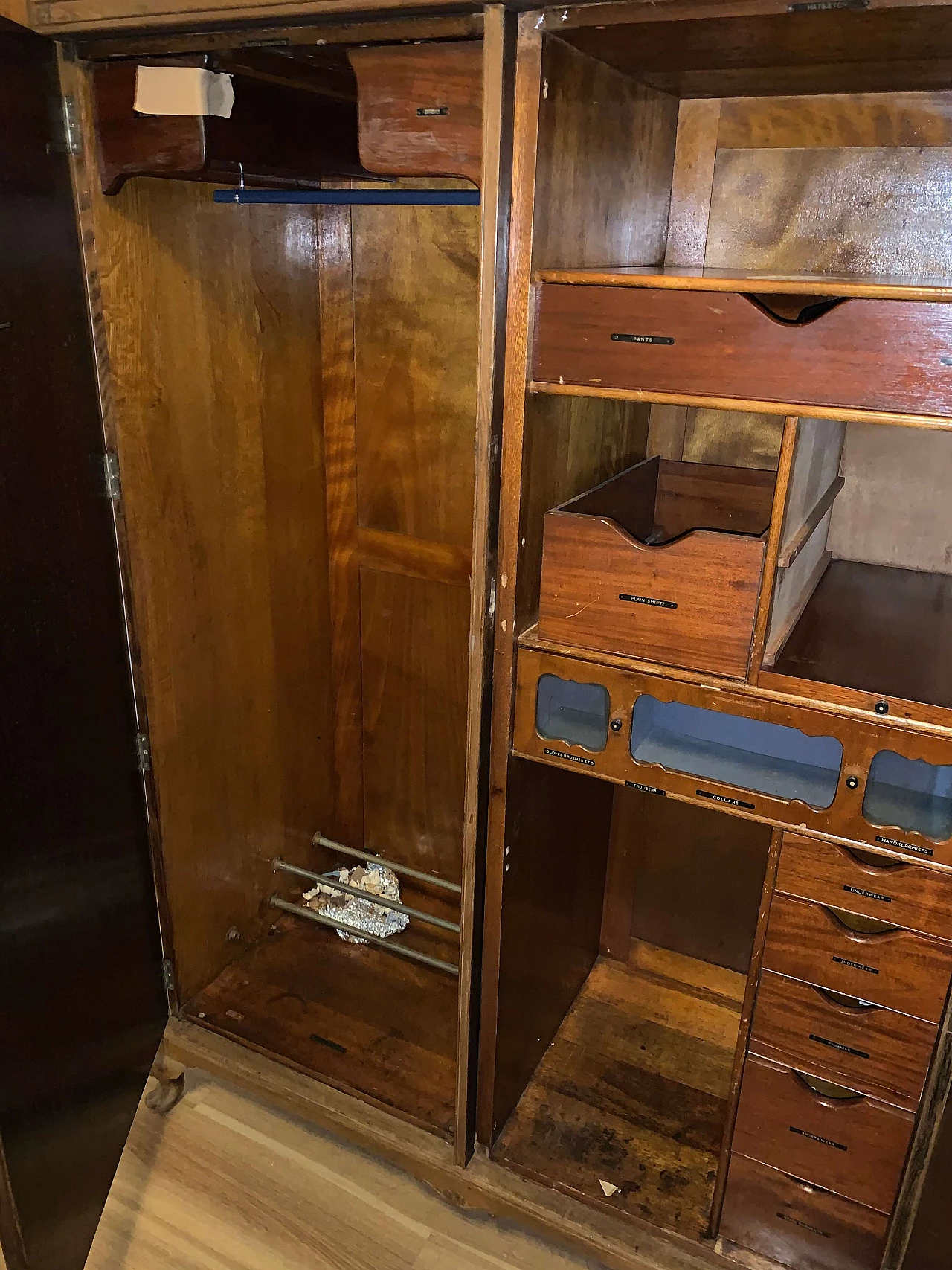 English wardrobe with internal compartments, 1920s 1322806