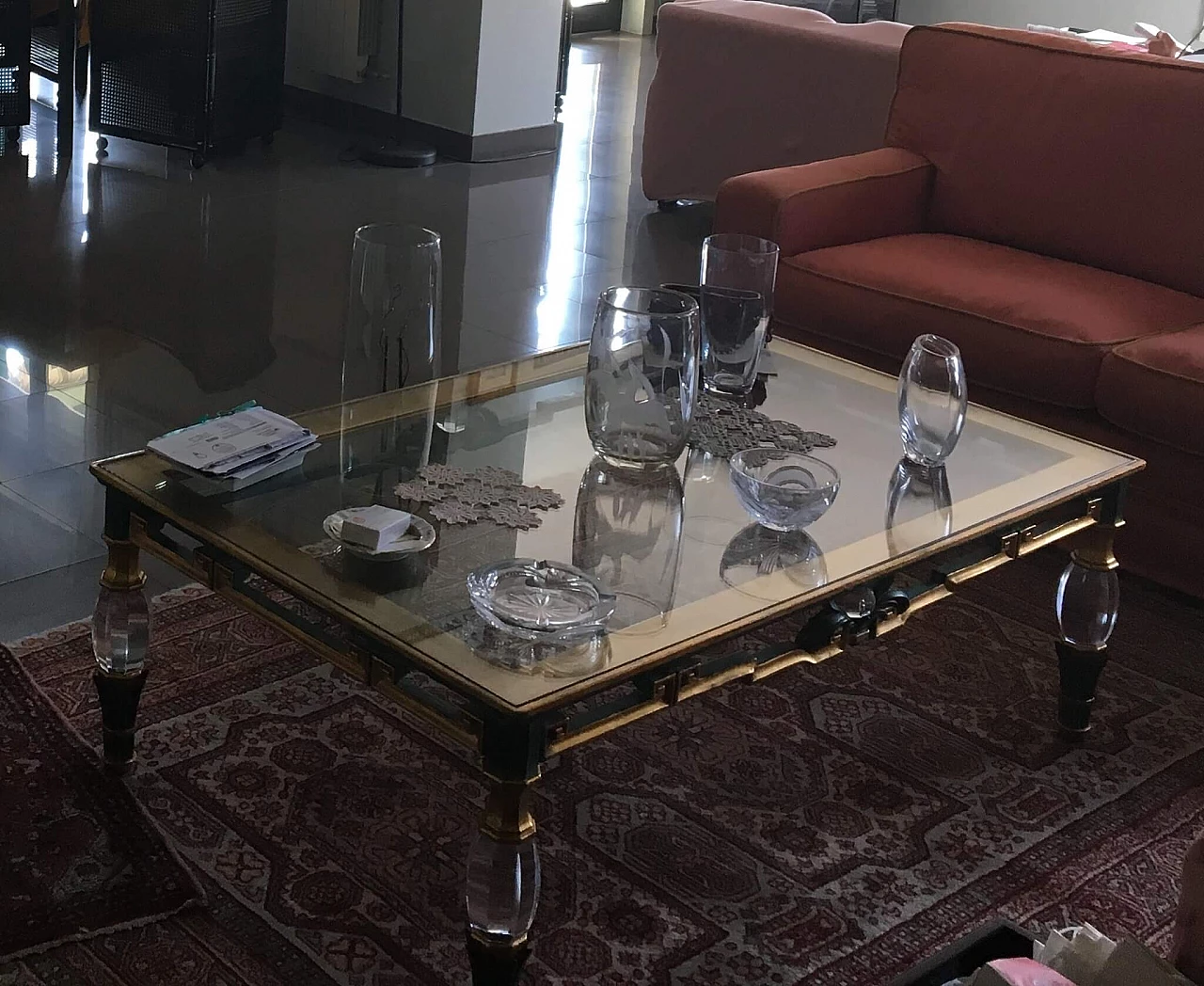 Tavolo da salotto in vetro in stile Liberty, anni '80 1322965