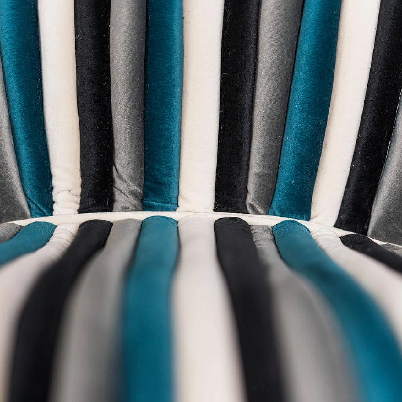 4 Chairs in velvet and metal, 70s 1323758