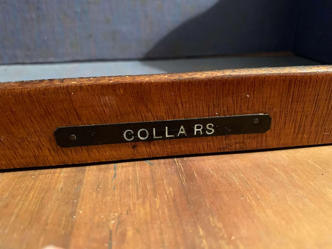 English wardrobe with internal compartments, 1920s 1323899