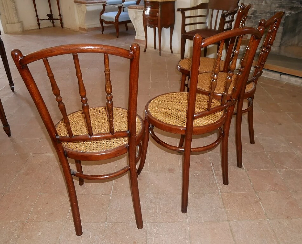 Series of 4 chairs marked with the brand J & J Kohn Wien Austria, beginning 20th century 1324150