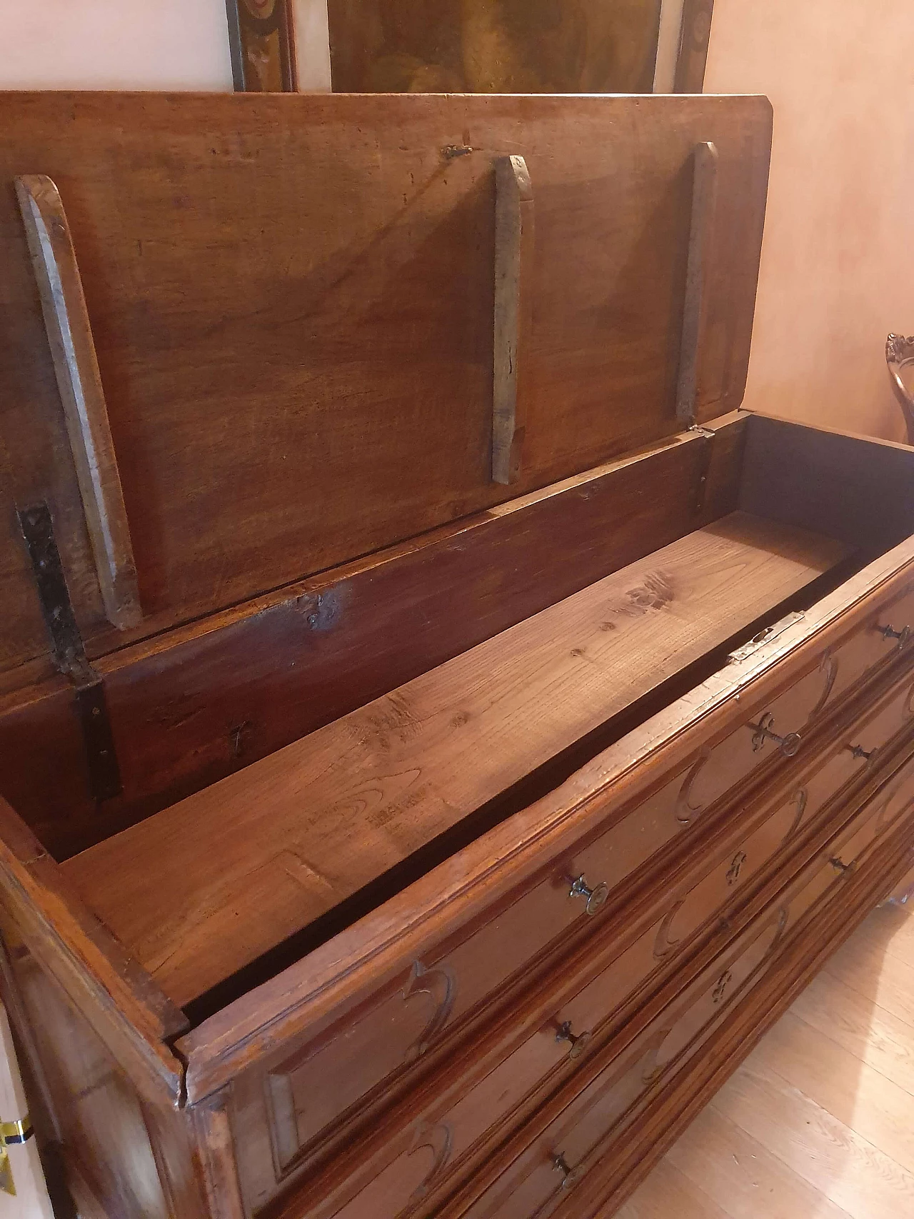 Credenza in noce, del '600 1324229