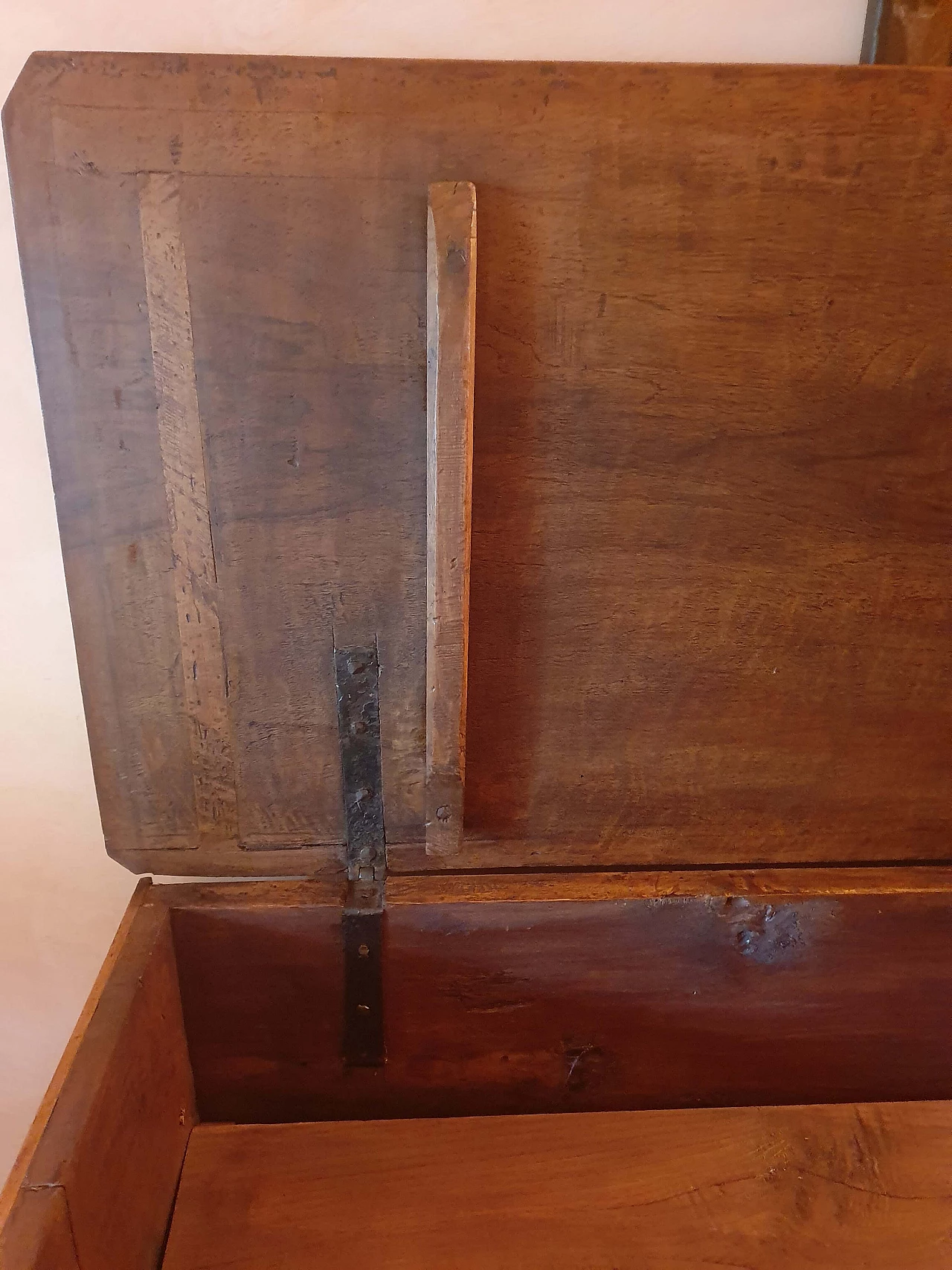 Credenza in noce, del '600 1324230