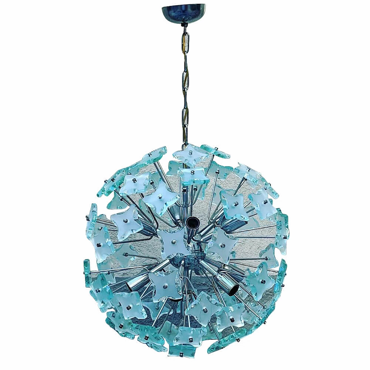 Sputnik chandelier in faceted green glass and chromed metal, 60s 1324577