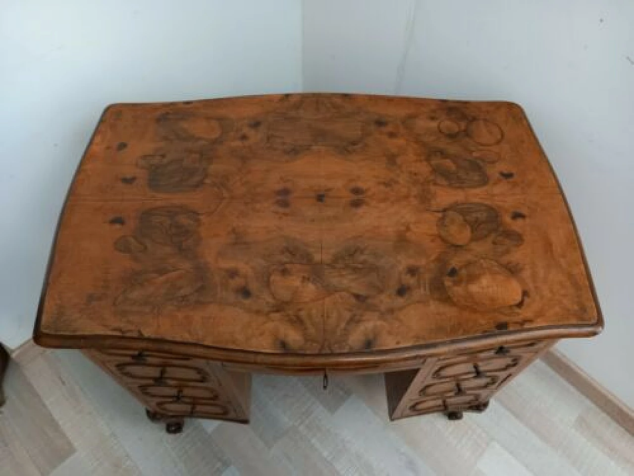 Louis XV style walnut-root slab desk 1325170