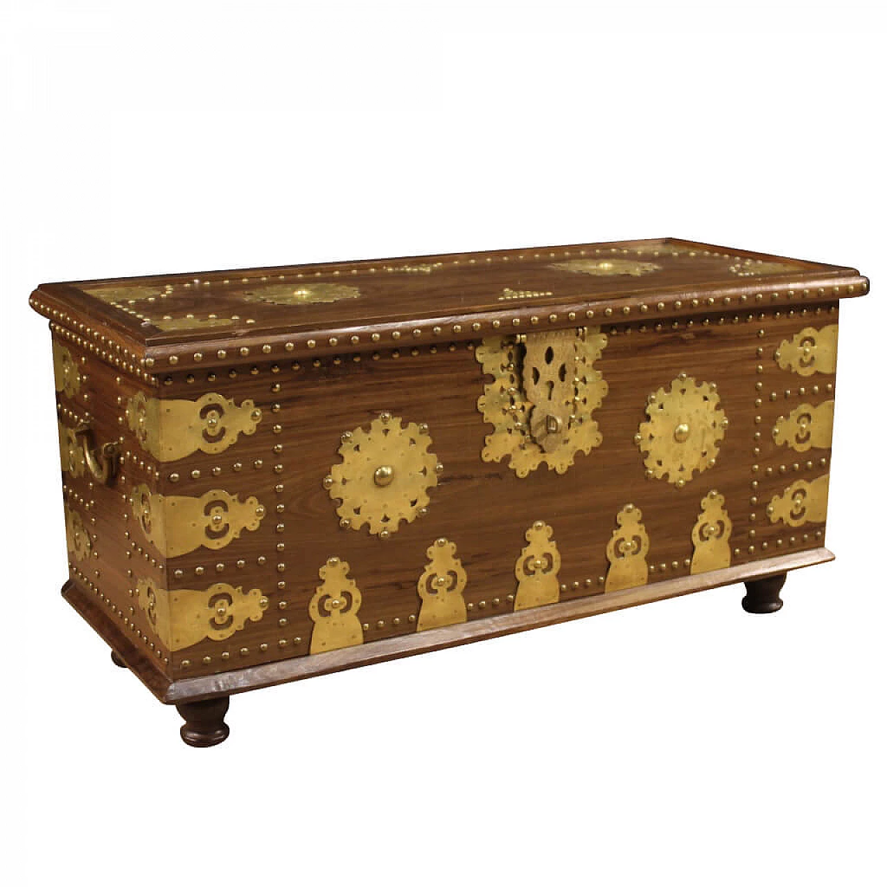 Indian chest made of wood and gilded metal 1326133