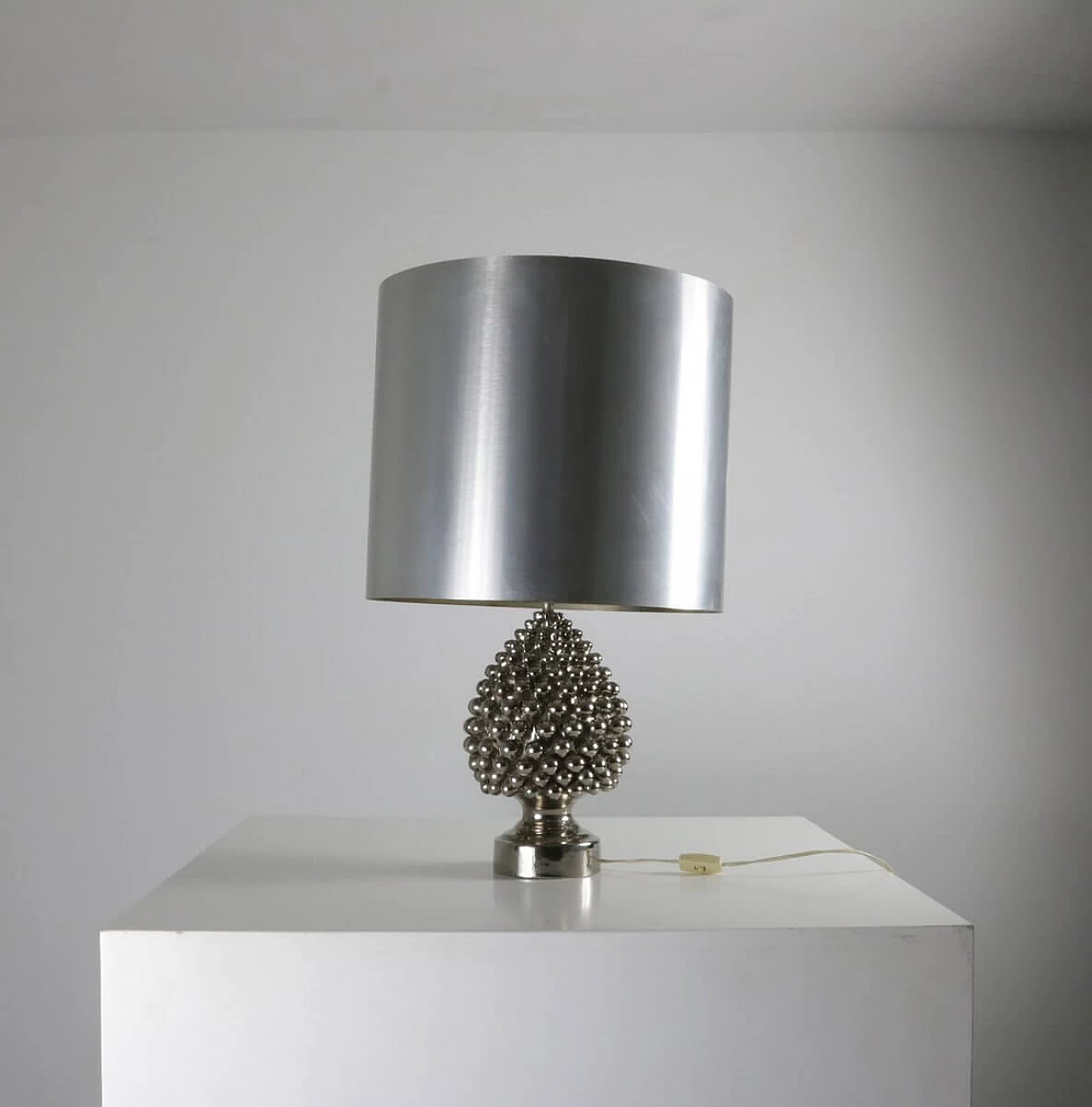 Lampada da tavolo in metallo e ceramica, anni '50 1329503