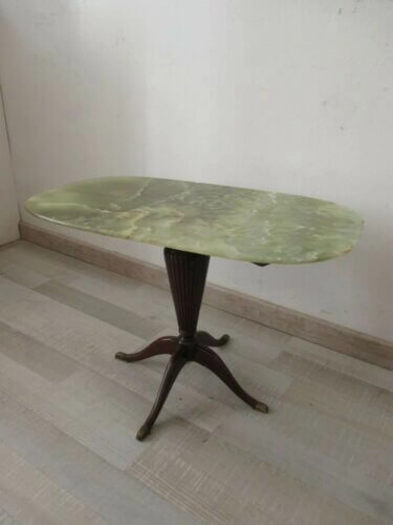 English mahogany coffee table with onyx top, 1950s 1329833