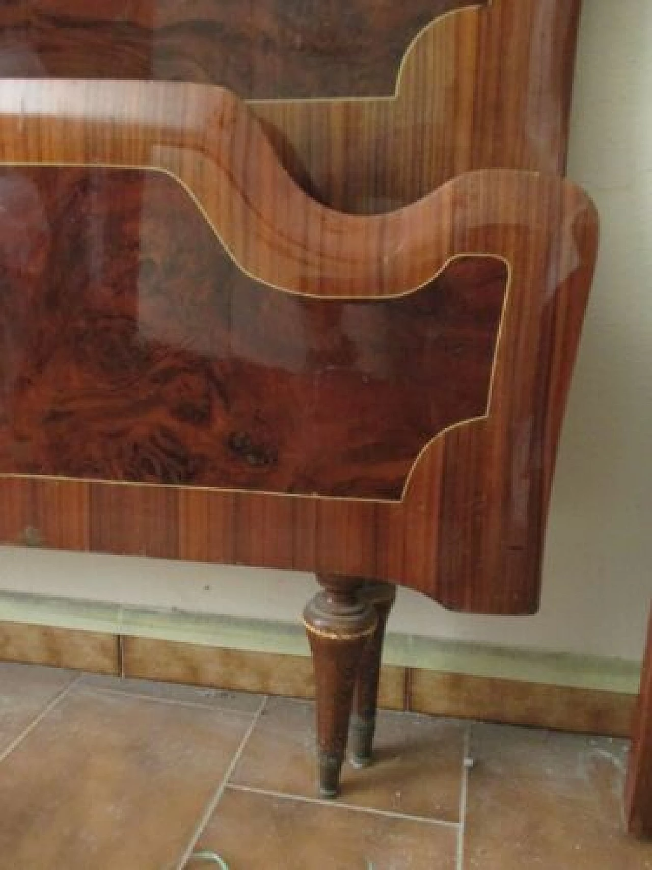 Letto matrimoniale in palissandro con intarsi, anni '50 1330784