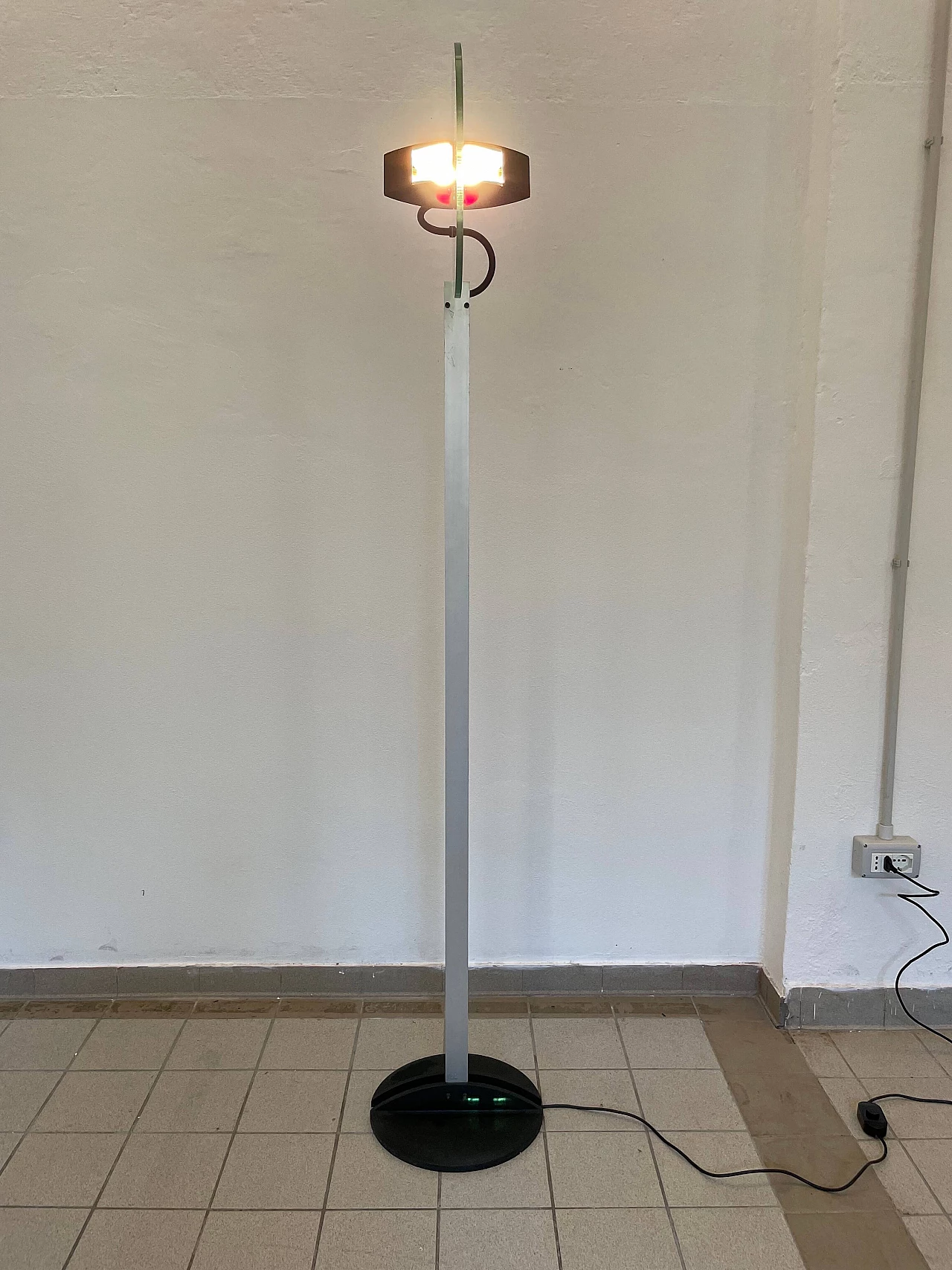 Lampada da terra Olimpia di Carlo Forcolini per Artemide, anni '80 1330791