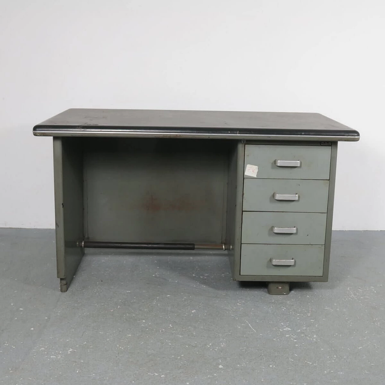 Desk for Palazzo Montecatini in metal with leather top by Gio Ponti for Antonio Parma Saronno, 30s 1331846
