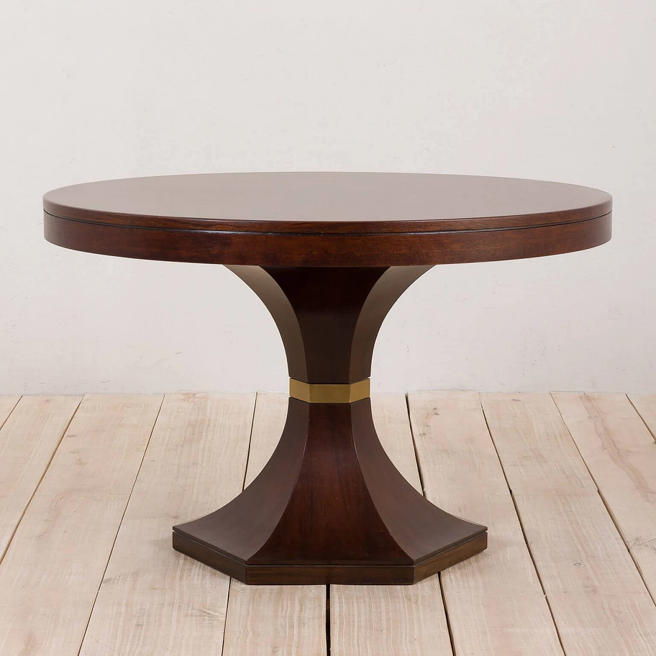 Round centre table in walnut and brass attributable to Carlo Di Carli, 60s 1332039
