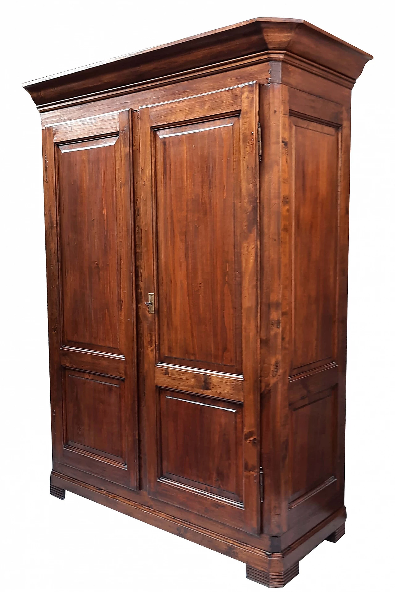 Poplar closet with two doors, 1940s 1332499