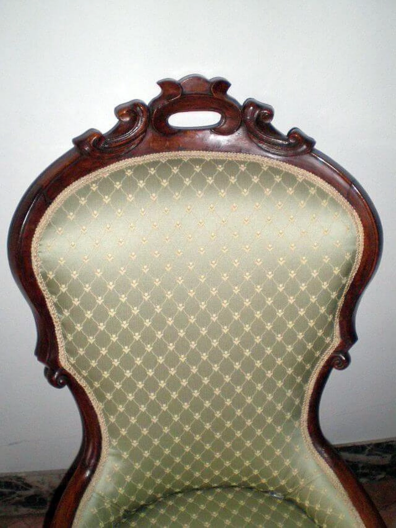 Poltroncina da salotto Luigi Filippo in noce e tessuto, '800 1333081